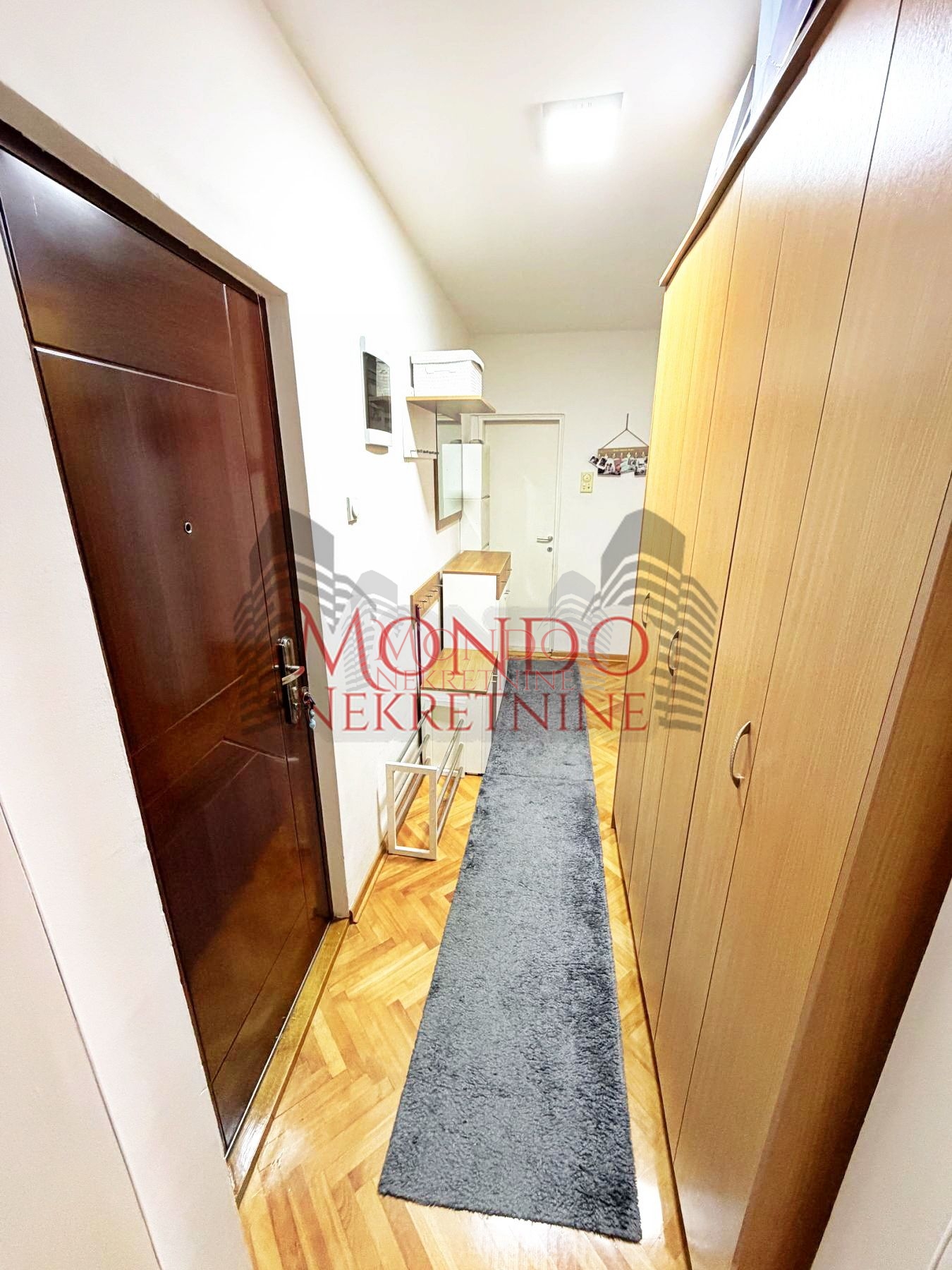 Dvoiposoban stan u Durlanu