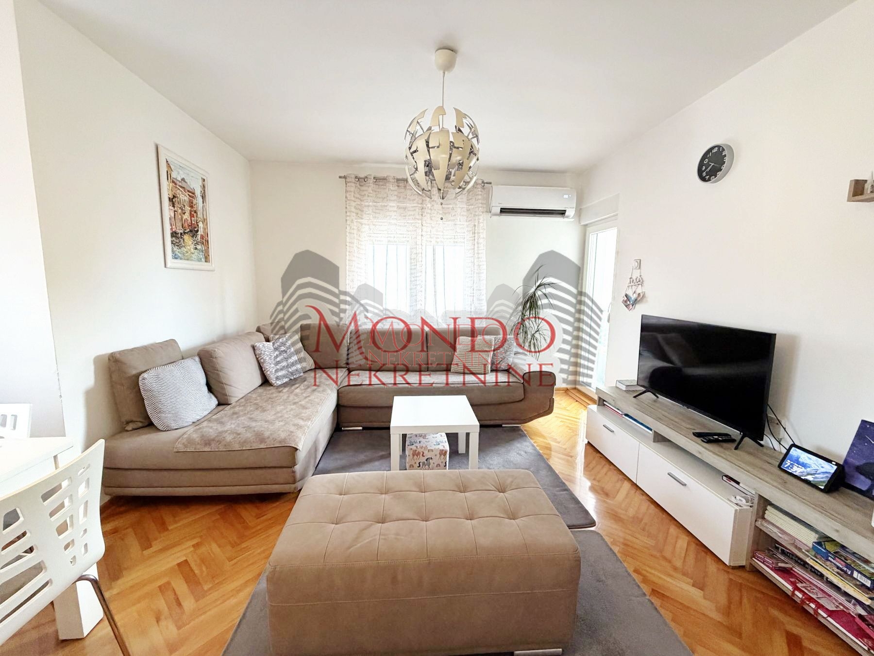 Dvoiposoban stan u Durlanu