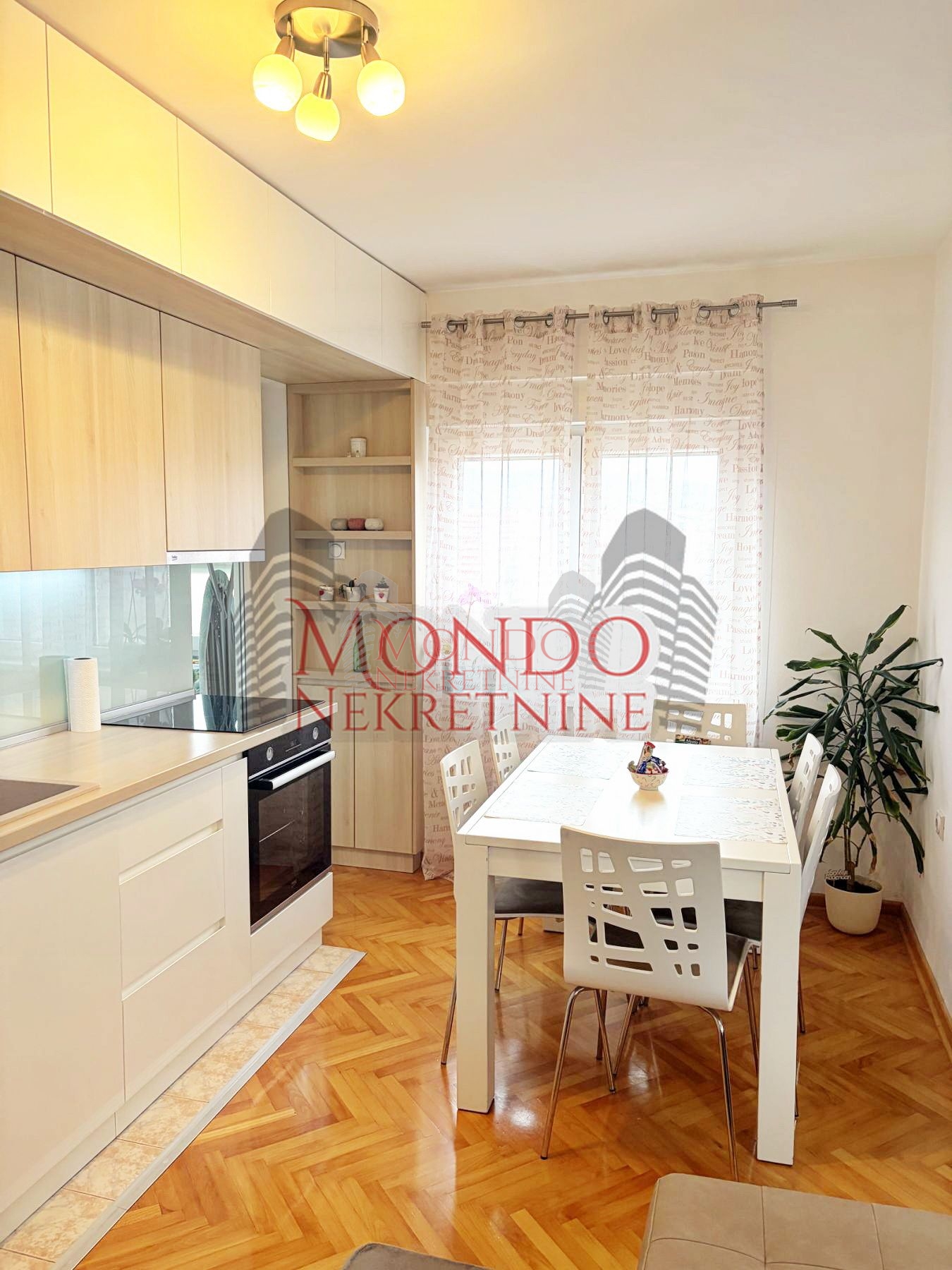 Dvoiposoban stan u Durlanu