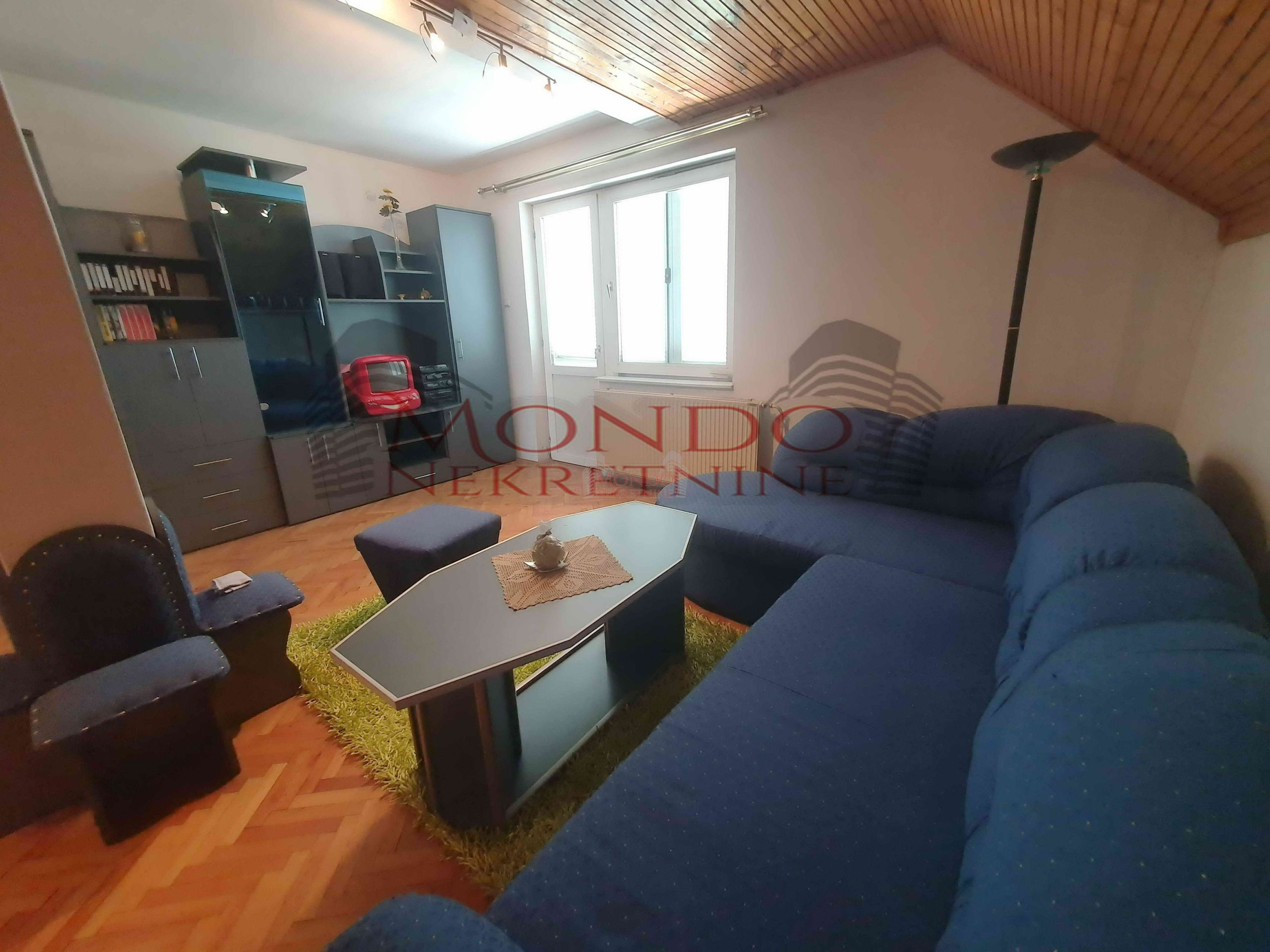 Prodaja kuće u okolini Niša, 450m2, plac 10 ari