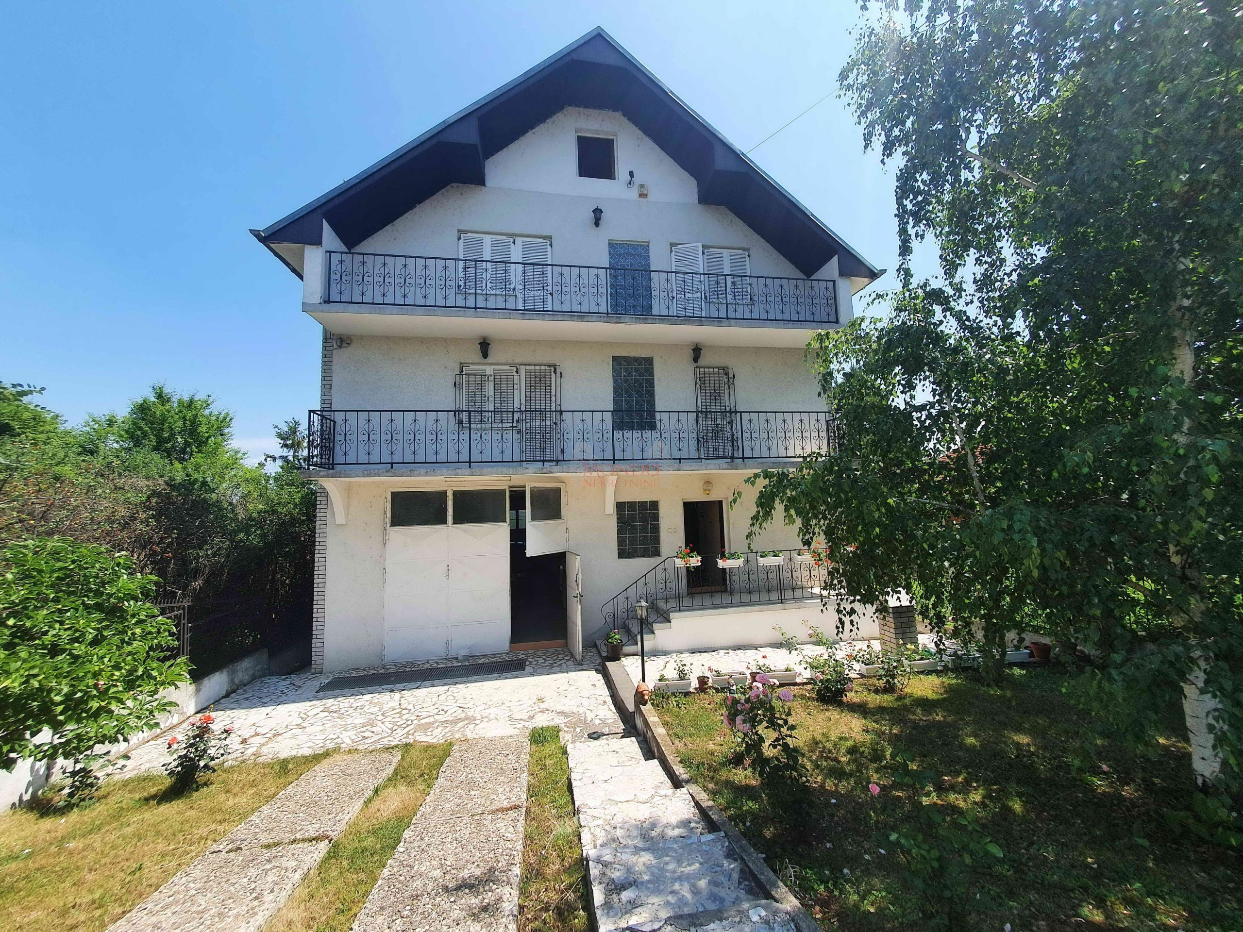 Prodaja kuće u okolini Niša, 450m2, plac 10 ari