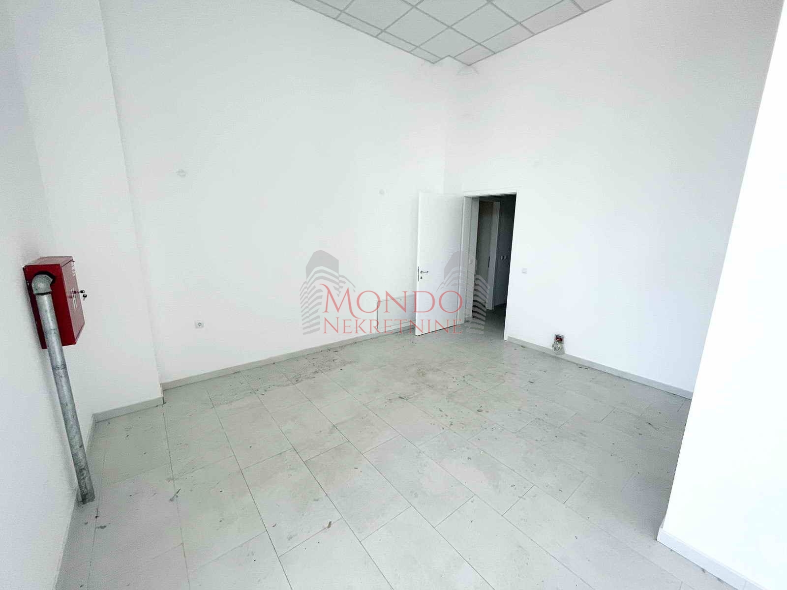 Lokal u samom centru, parking, cg, Niš