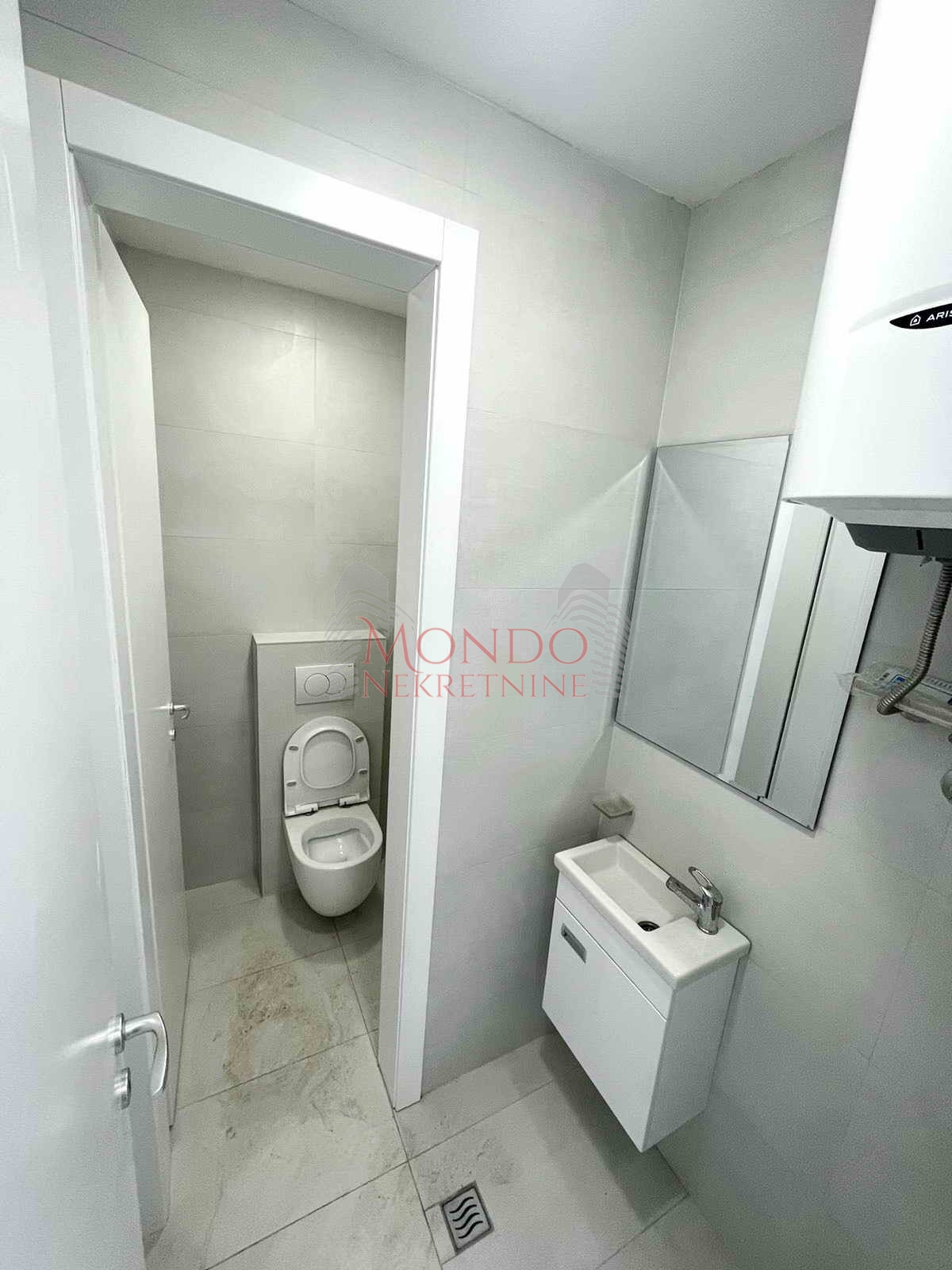 Lokal u samom centru, parking, cg, Niš