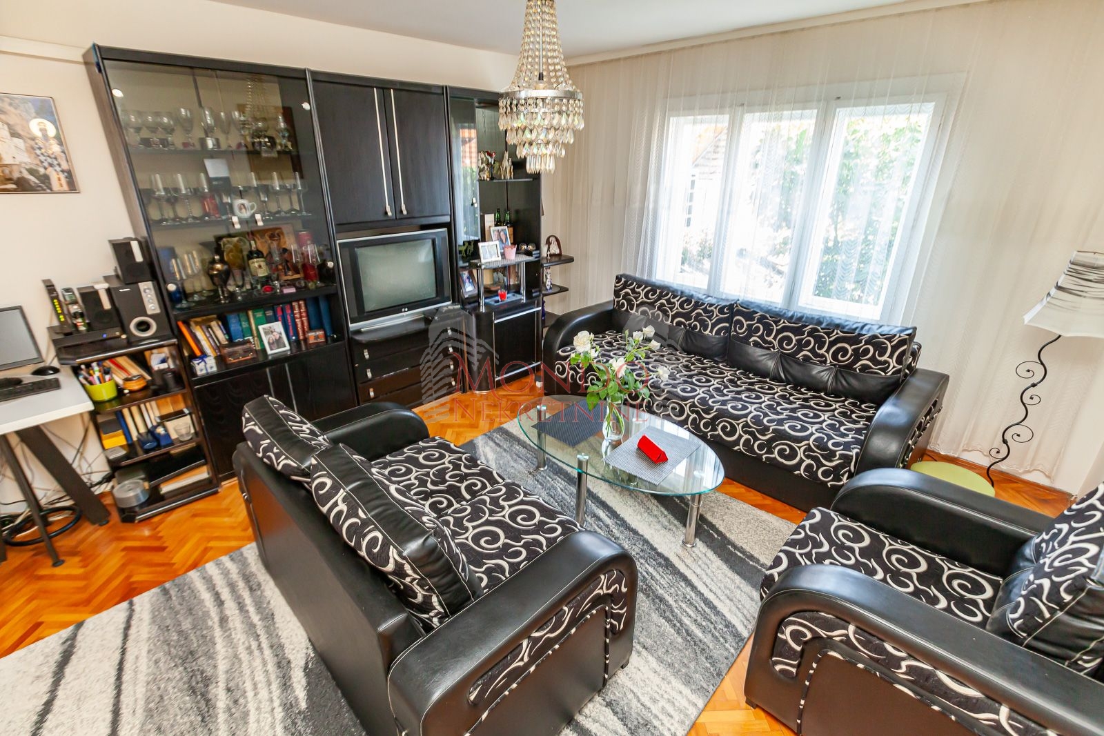 Dvospratna kuća na trošarini, ta,, Niš