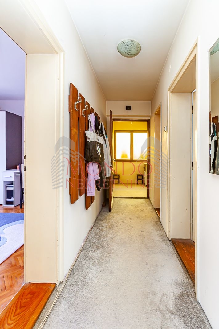 Dvospratna kuća na trošarini, ta,, Niš