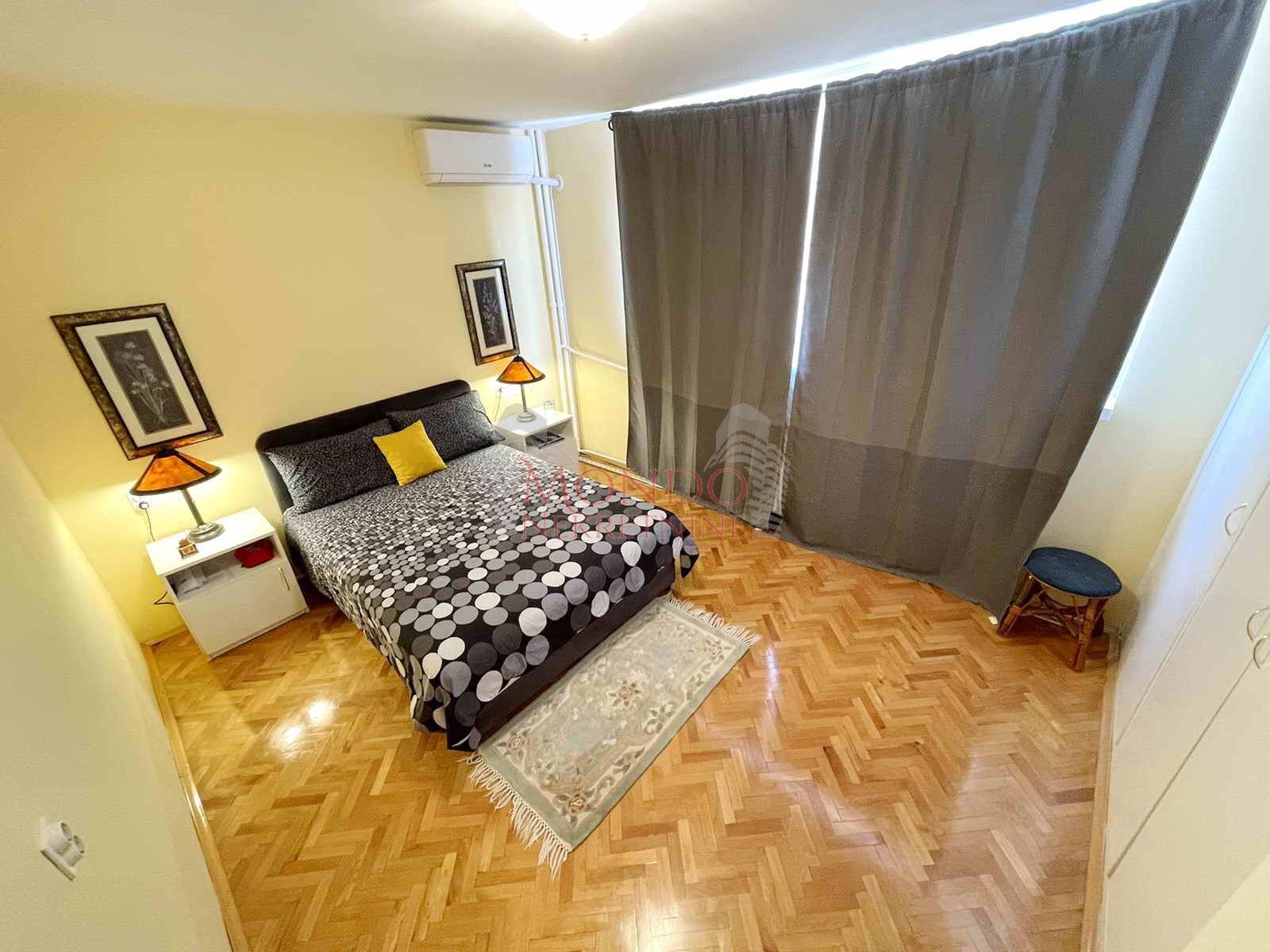 Dvosoban stan u samom centru, cg, Niš