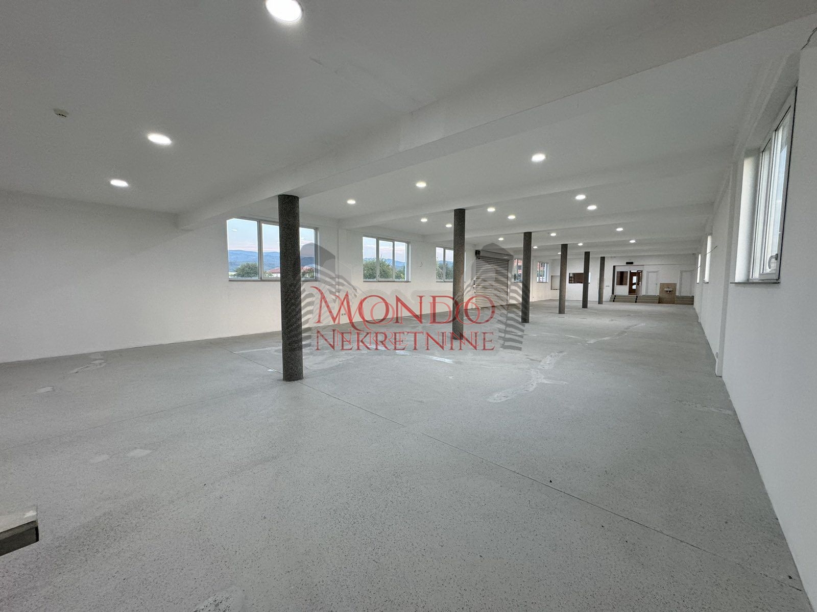 Izaje se hala sa kancelarijama na glavnom putu Leskovac-Vlasotince