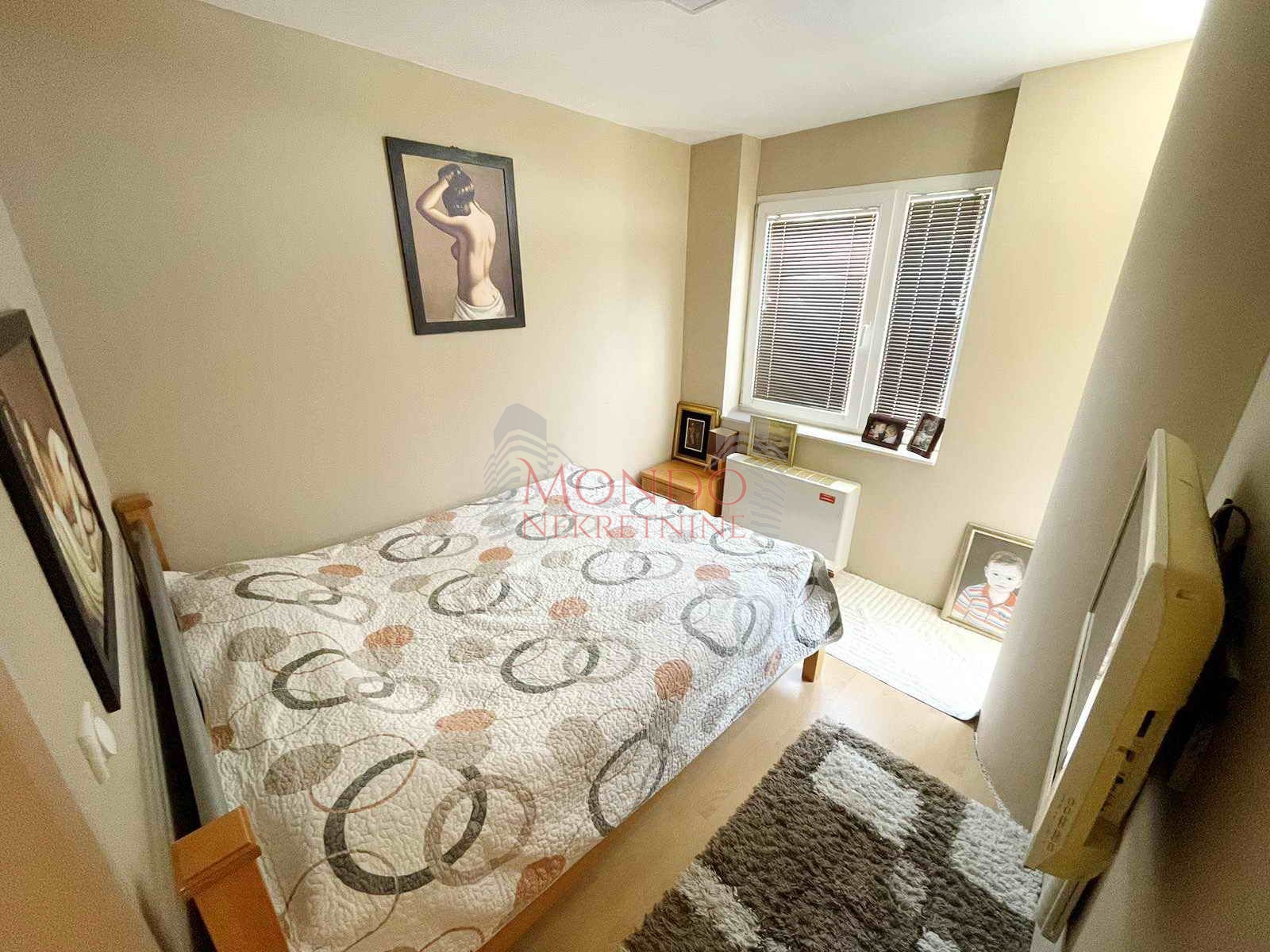 Četvorosoban stan u magodnu, renoviran, cg, Niš