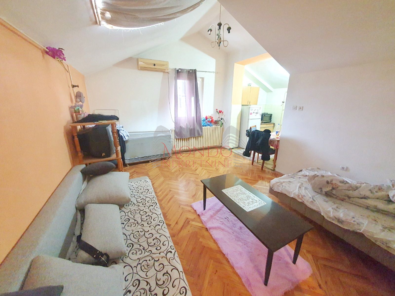 Garsonjera u blizini parka Svetog Save