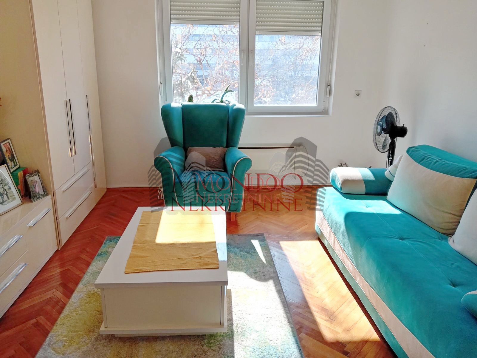 Dvoiposoban stan kod medicnskog fakulteta