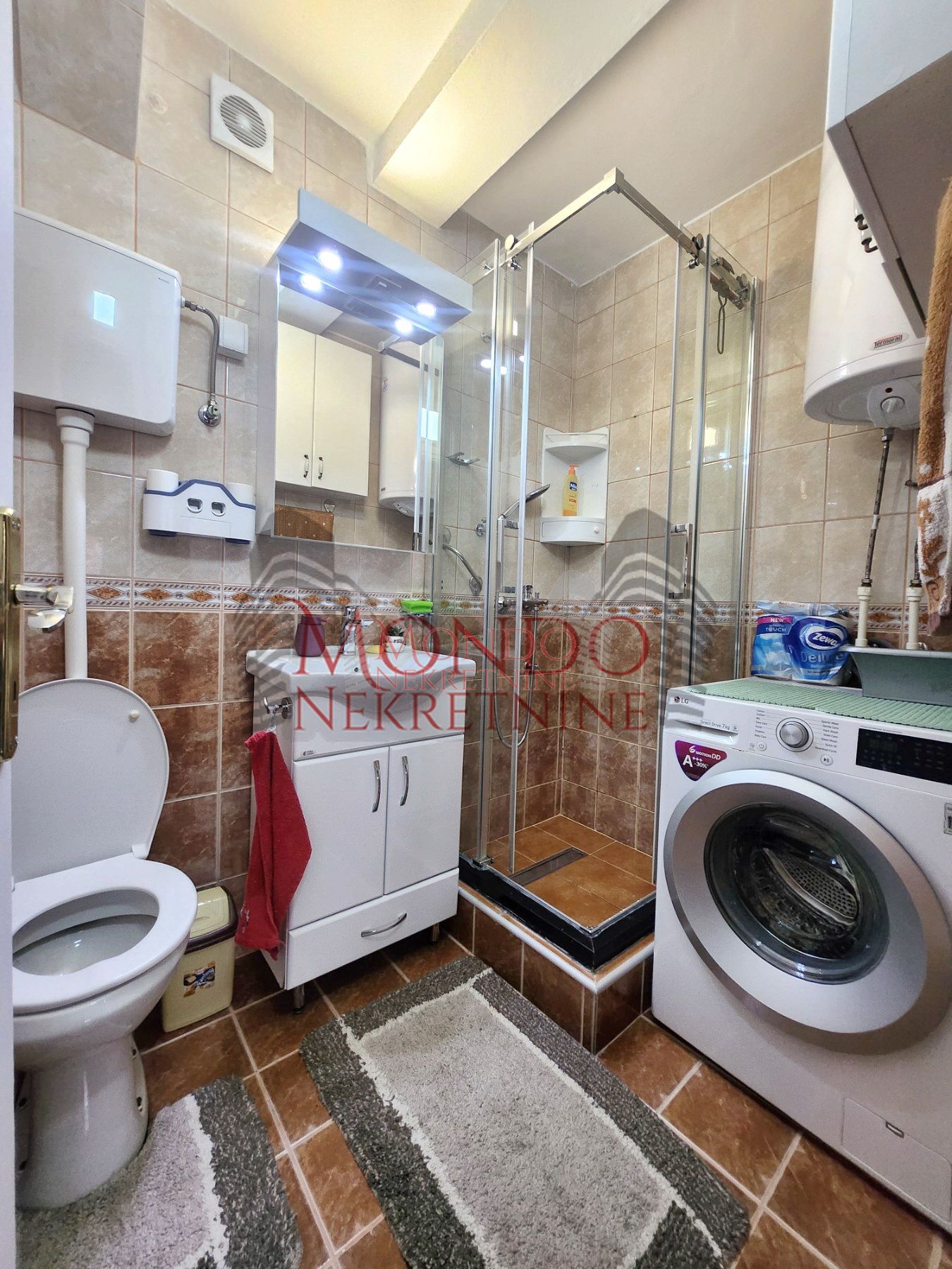 Dvosoban stan na Paliluli