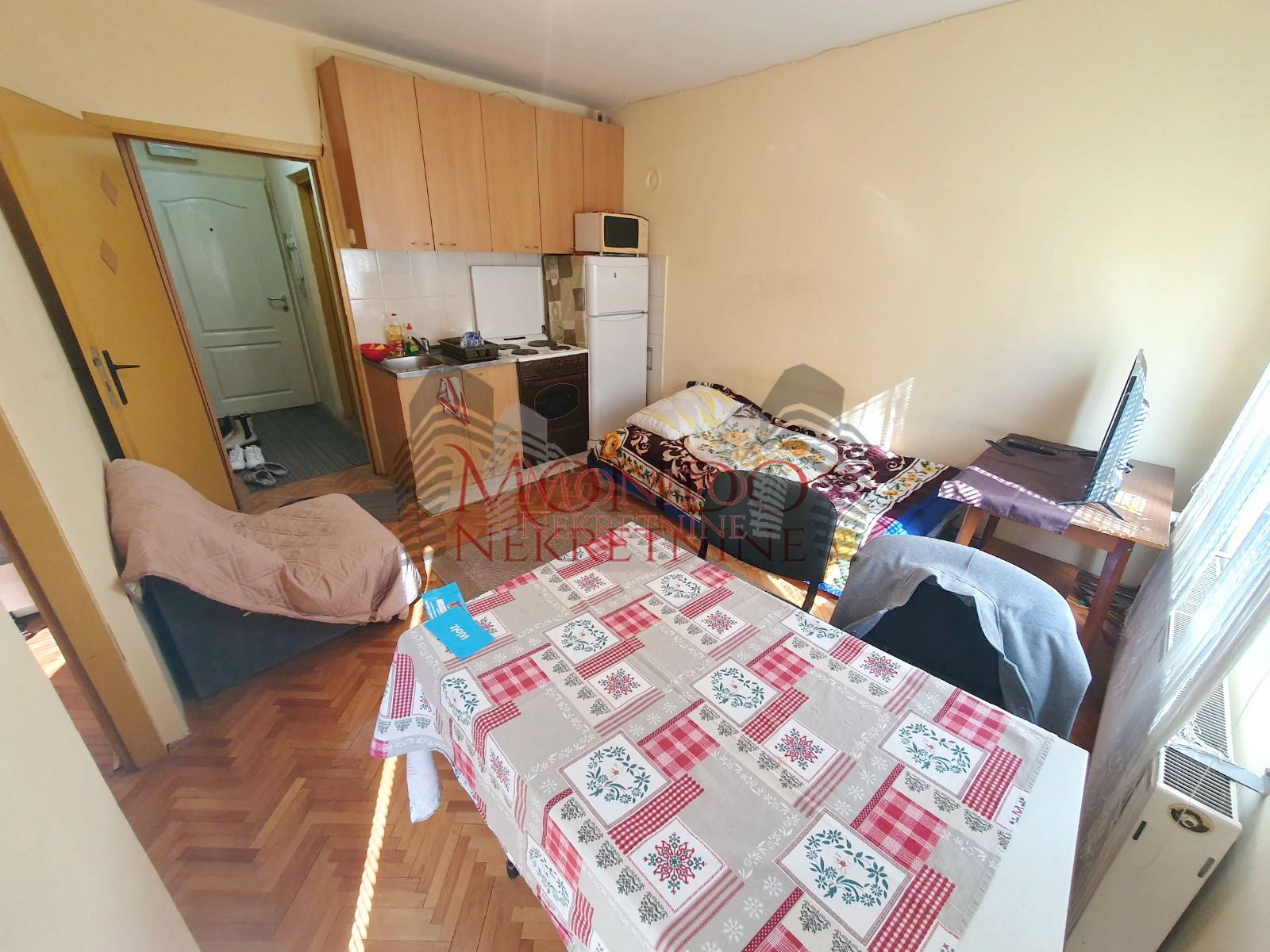 Jednoiposoban stan na Paliluli