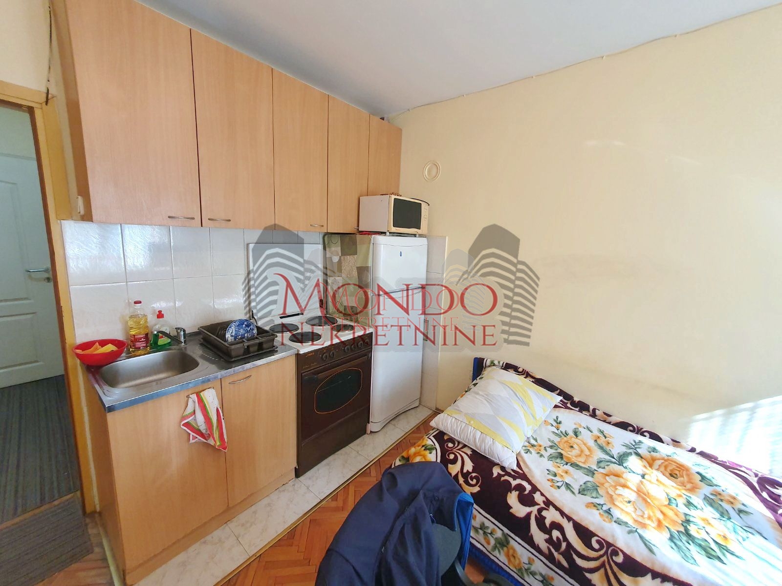 Jednoiposoban stan na Paliluli