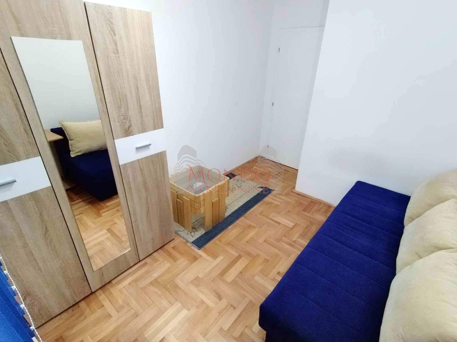 Jednoiposoban nov stan na Bulevaru Nemanjića