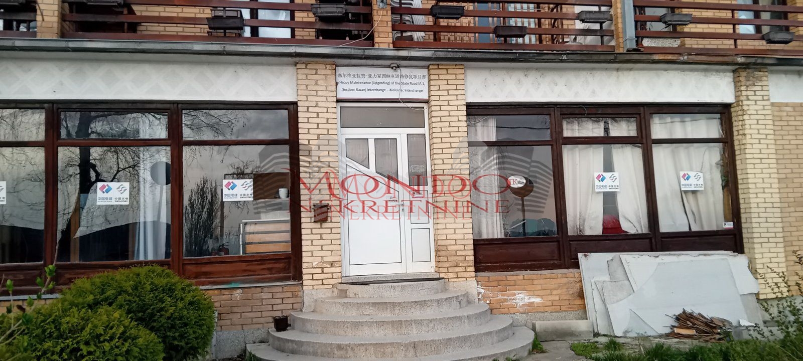 Izdaje se hotel na Camurlijskom putu.