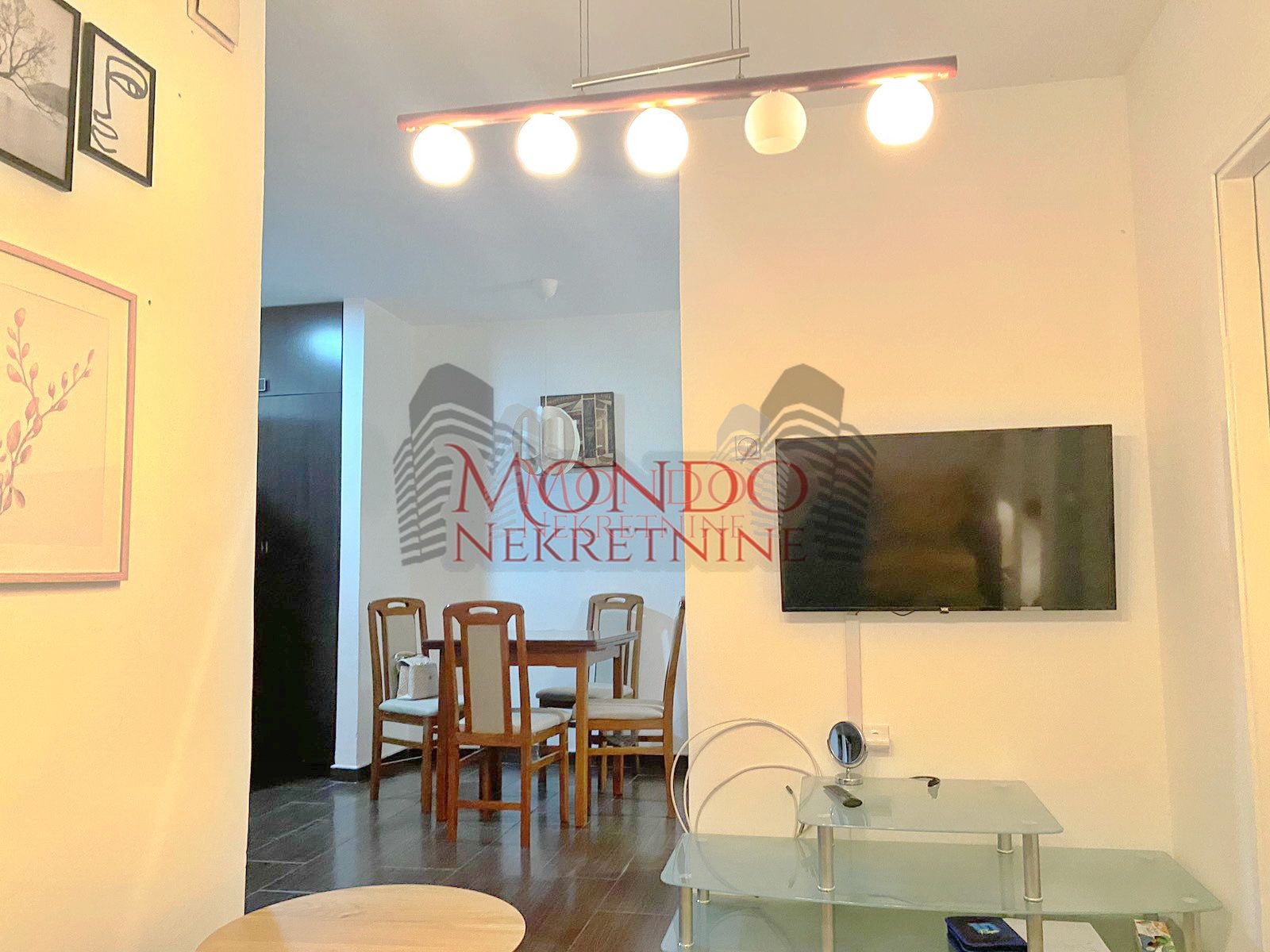 Jednoiposoban stan u Duvaništu