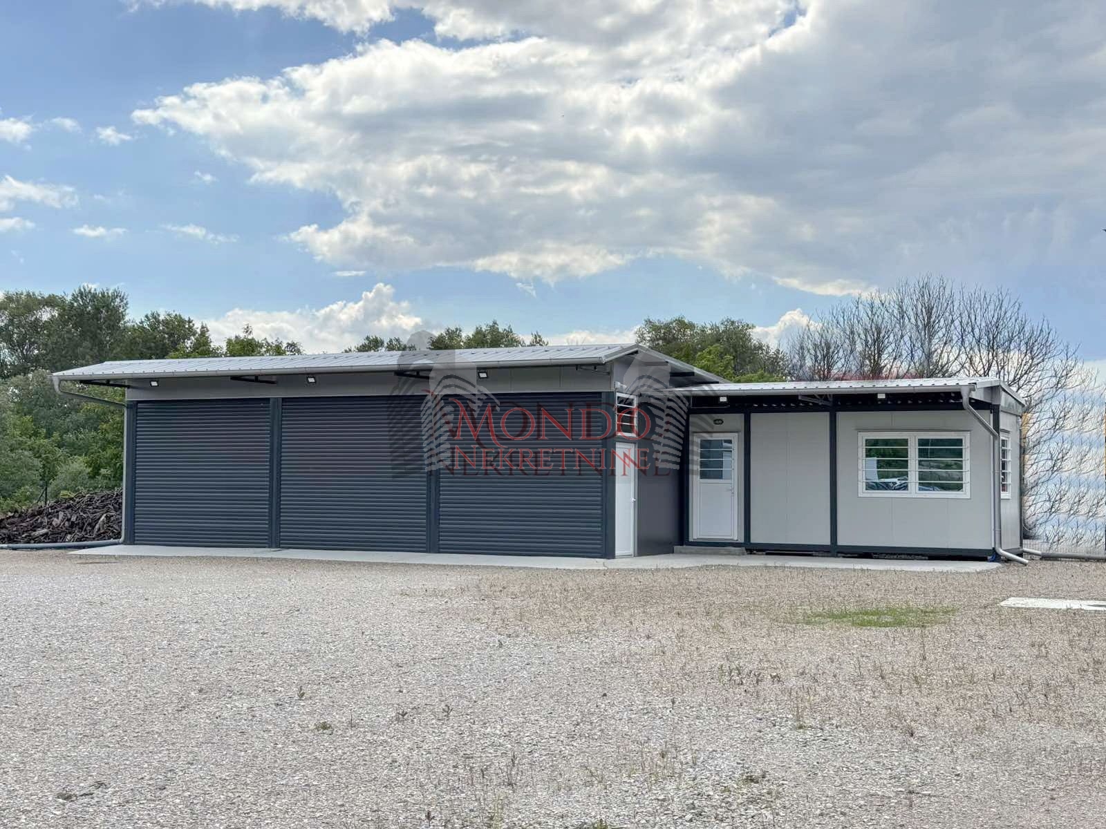 Na prodaju plac u Donjoj Vrezini u blizini Vrezinskog bazena