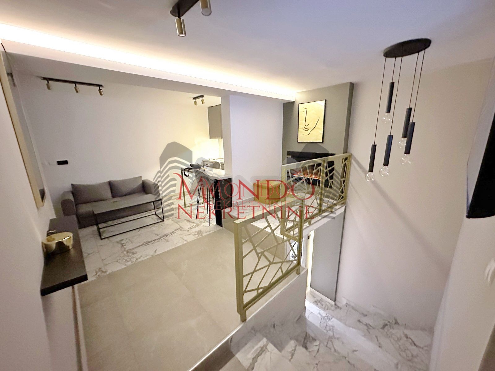 Lux jednoiposoban stan kod Čaira