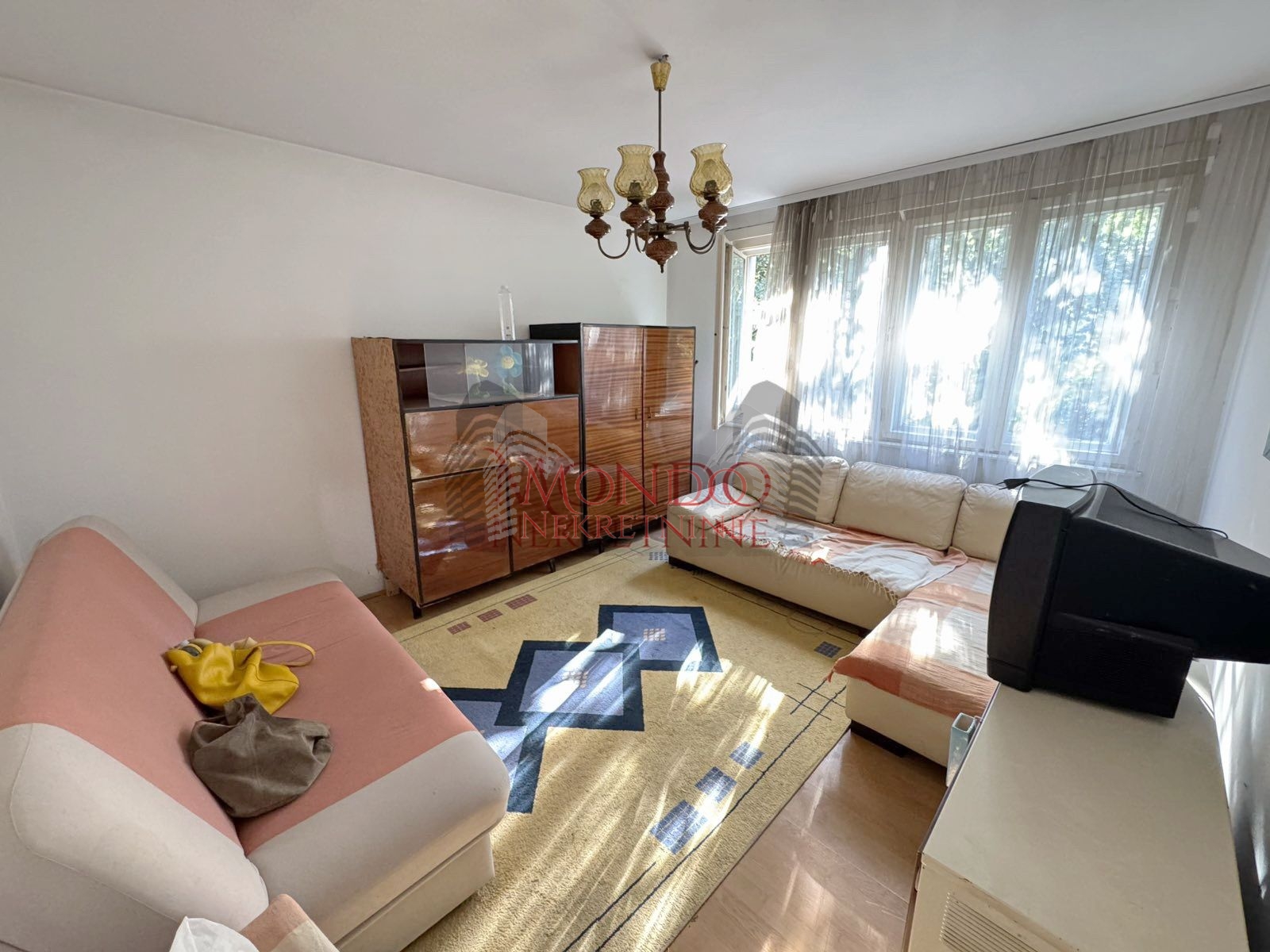 Dvosoban stan na Paliluli kod Starog groblja i Difa