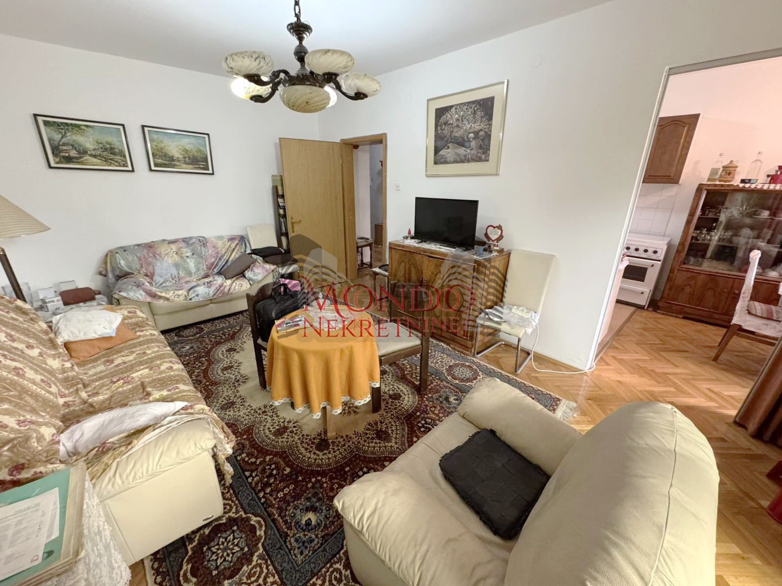 Trosoban stan kod Palilulkse pijace, Episkopska ulica