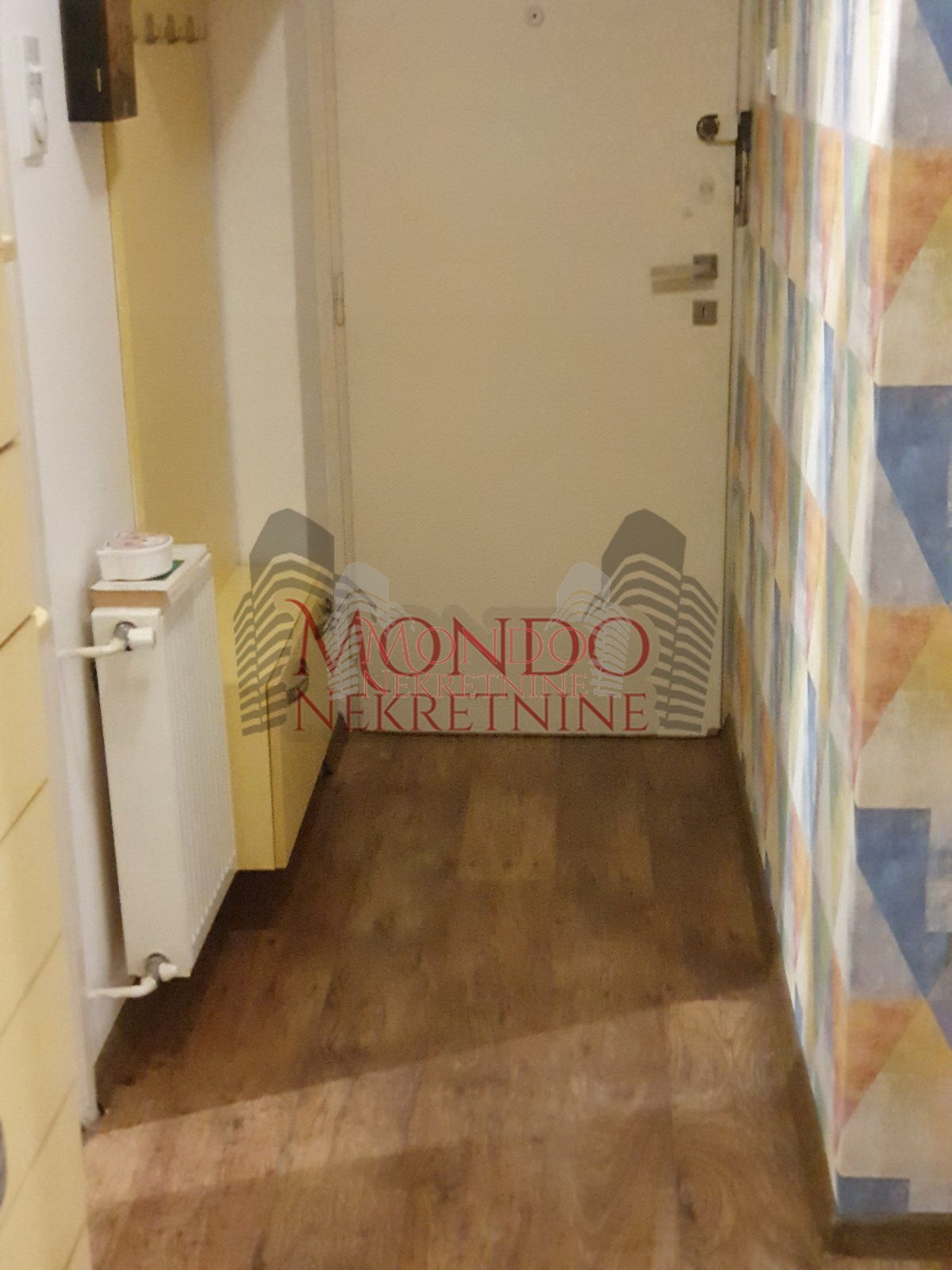 Trosoban stan kod Gradske bolnice