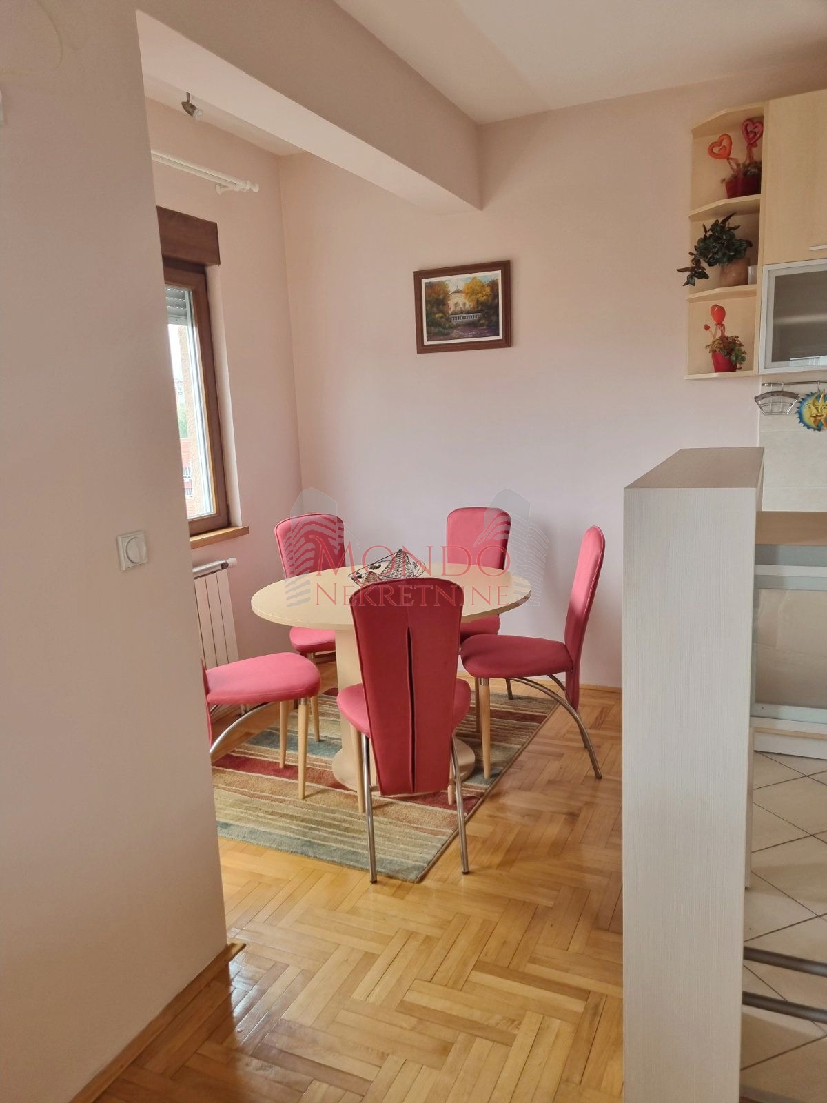 Izdaje se odlican dvosoban stan u blizini Doma zdravlja