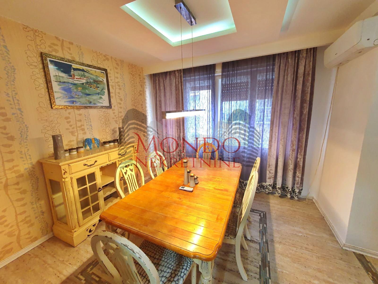 Dvoiposoban stan u epicentri Niša