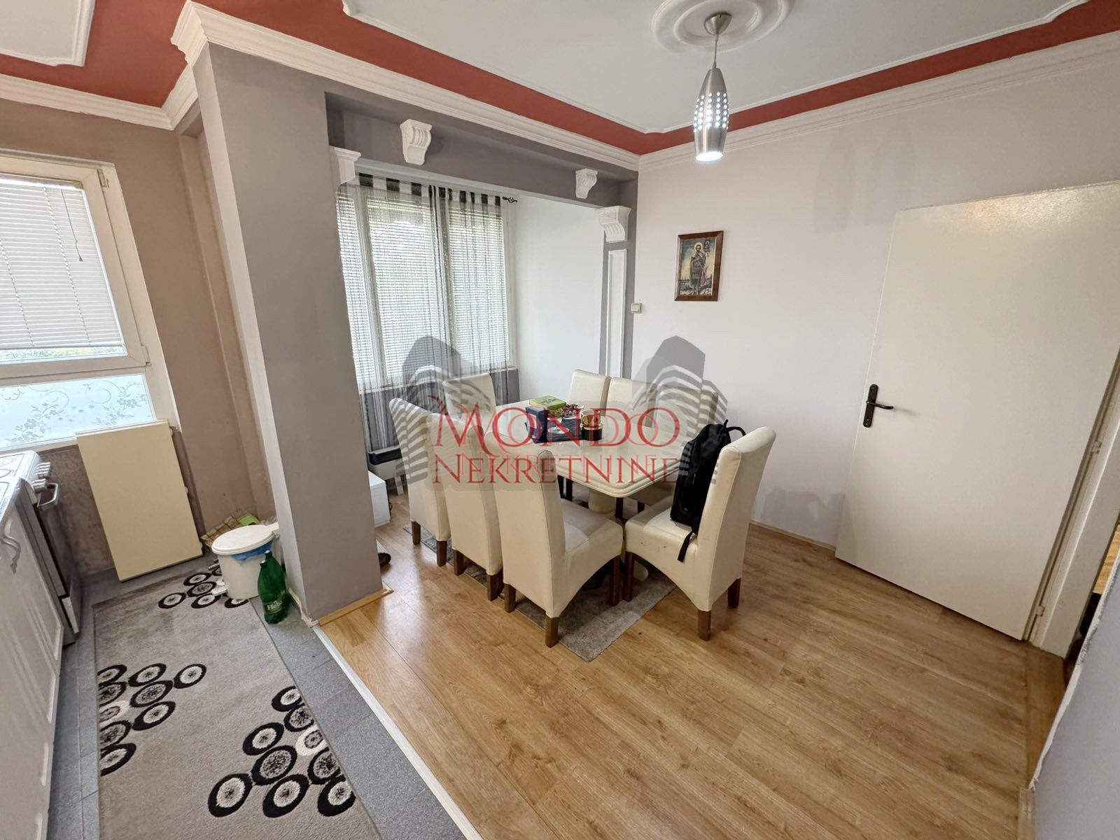 Dvosoban stan kod Bogoslovije, Gabrovacka reka