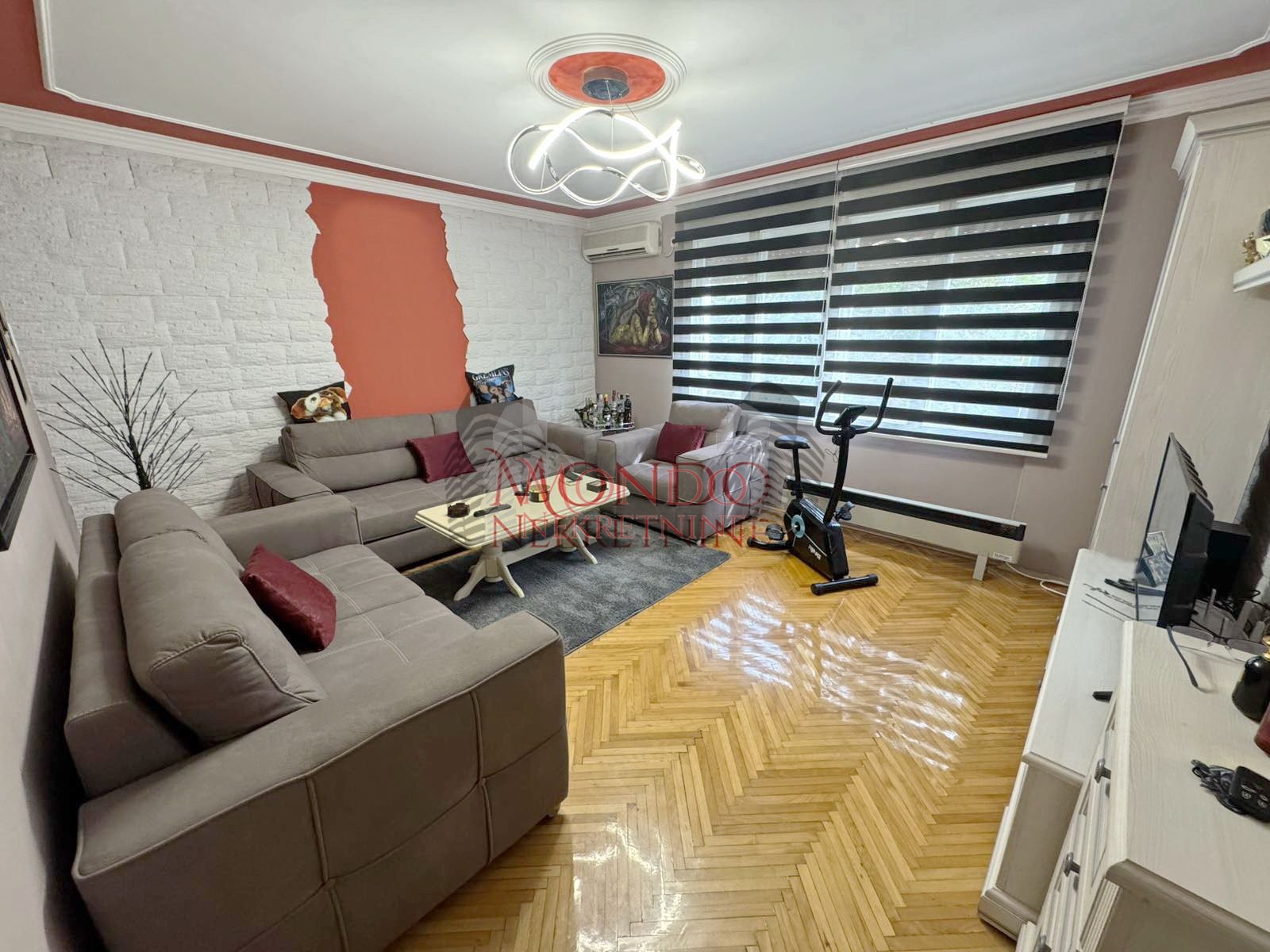 Dvosoban stan kod Bogoslovije, Gabrovacka reka