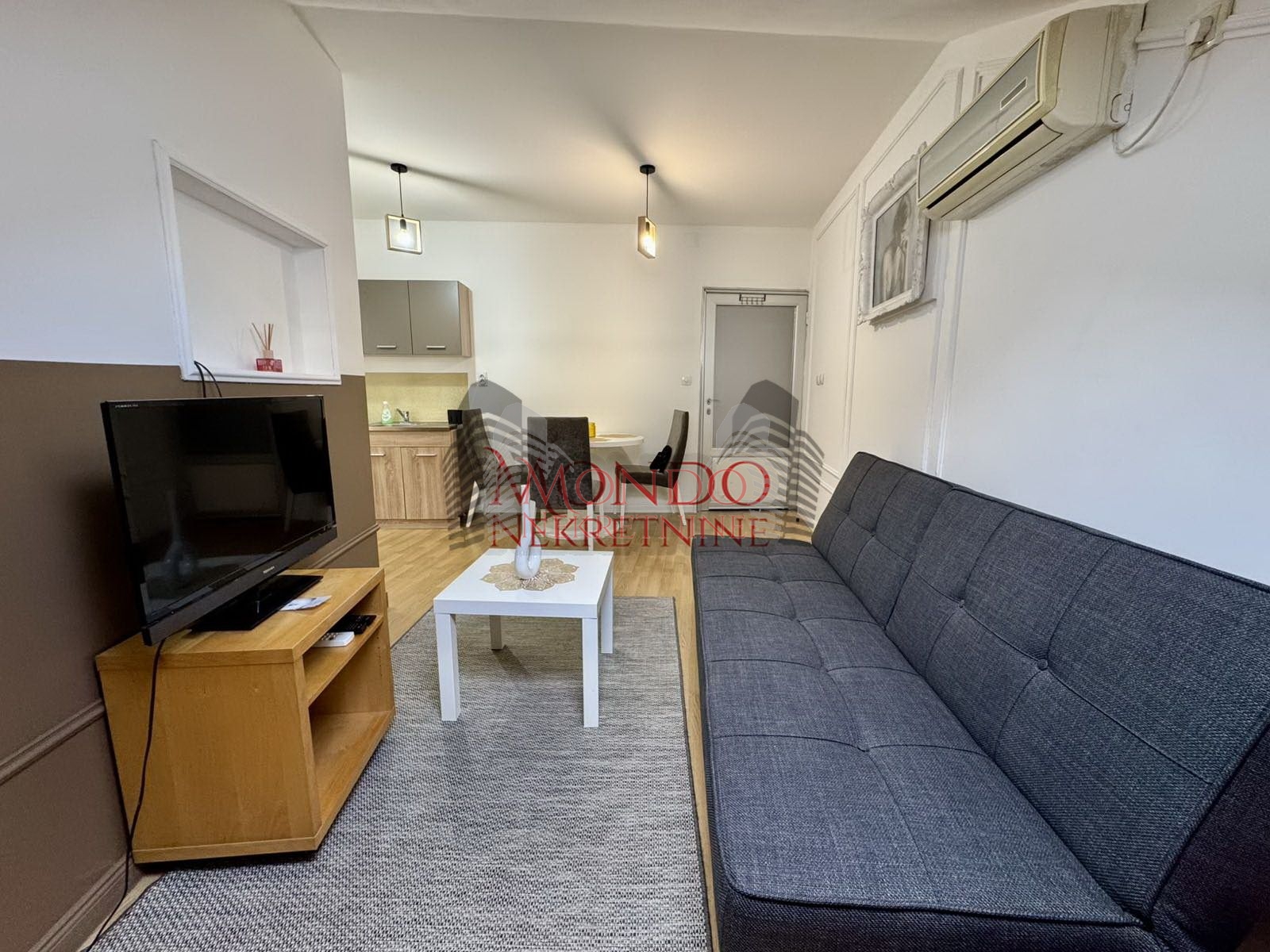 Jednoiposoban stan u samom centru grada kod kafane Kod Rajka