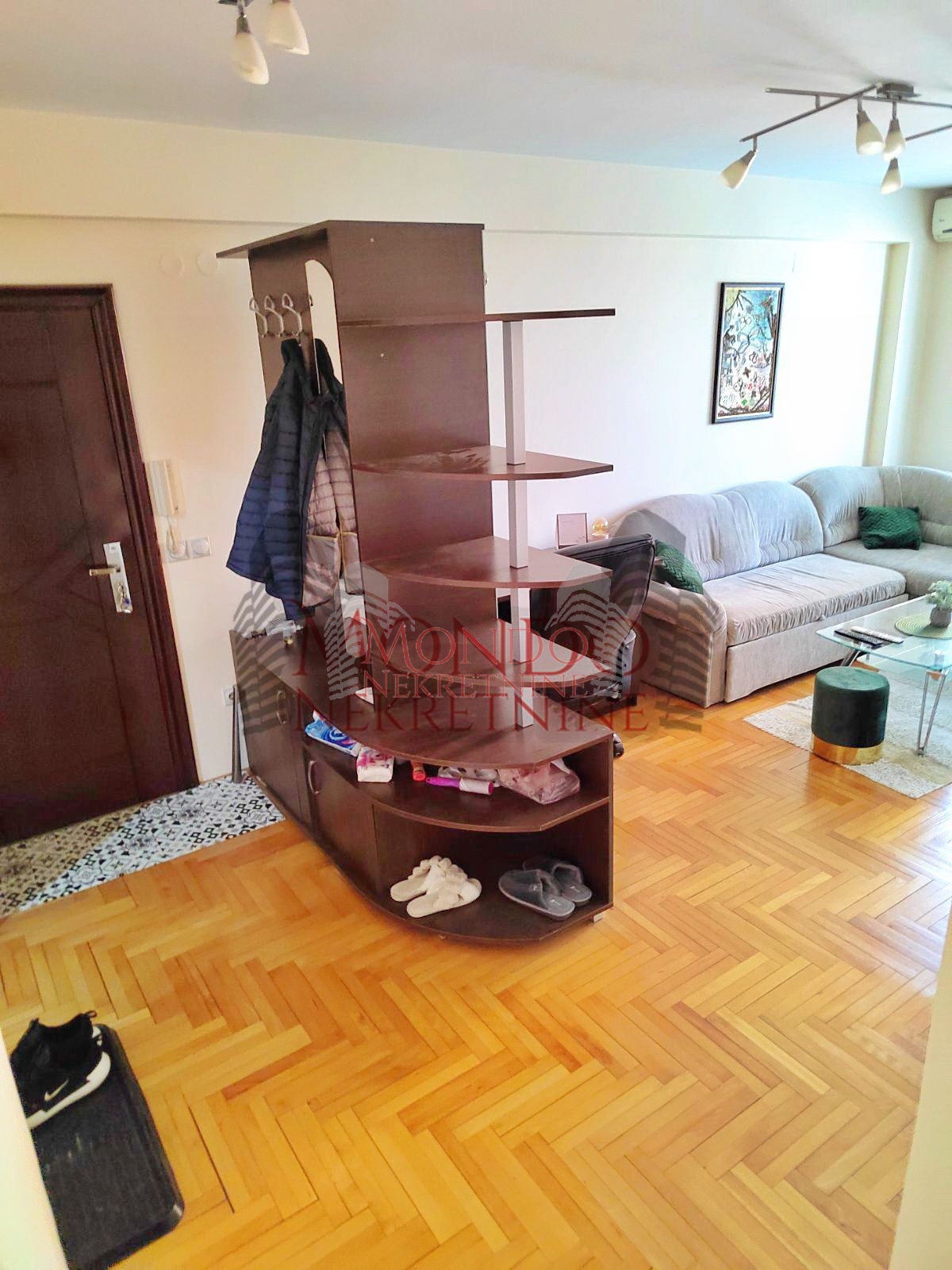 Dvosoban stan na Paliluli