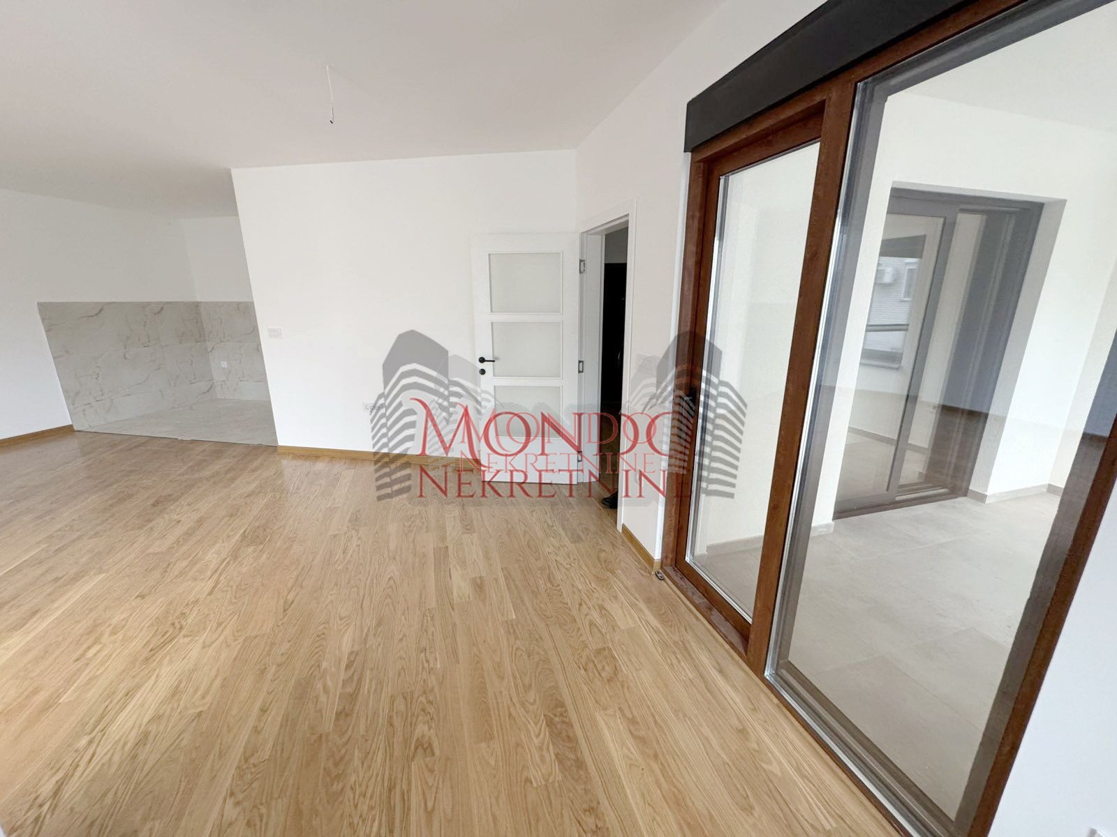 Cetvorosoban nov stan u centru grada kod Doma zdravlja