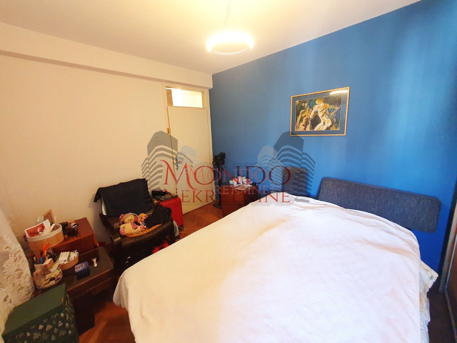 Trosoban stan u centru, cg, Niš