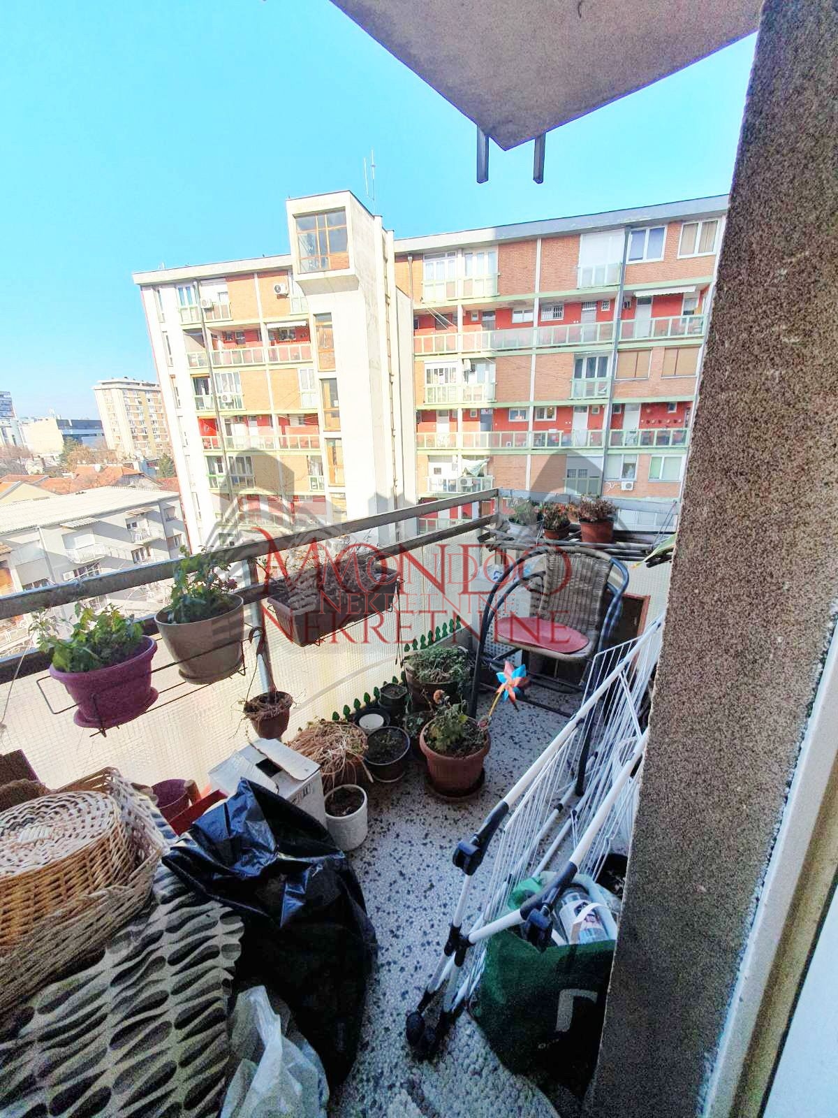 Trosoban stan u centru, cg, Niš