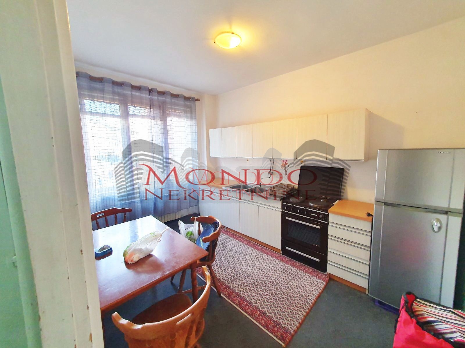 Dvoiposoban stan na Margeru