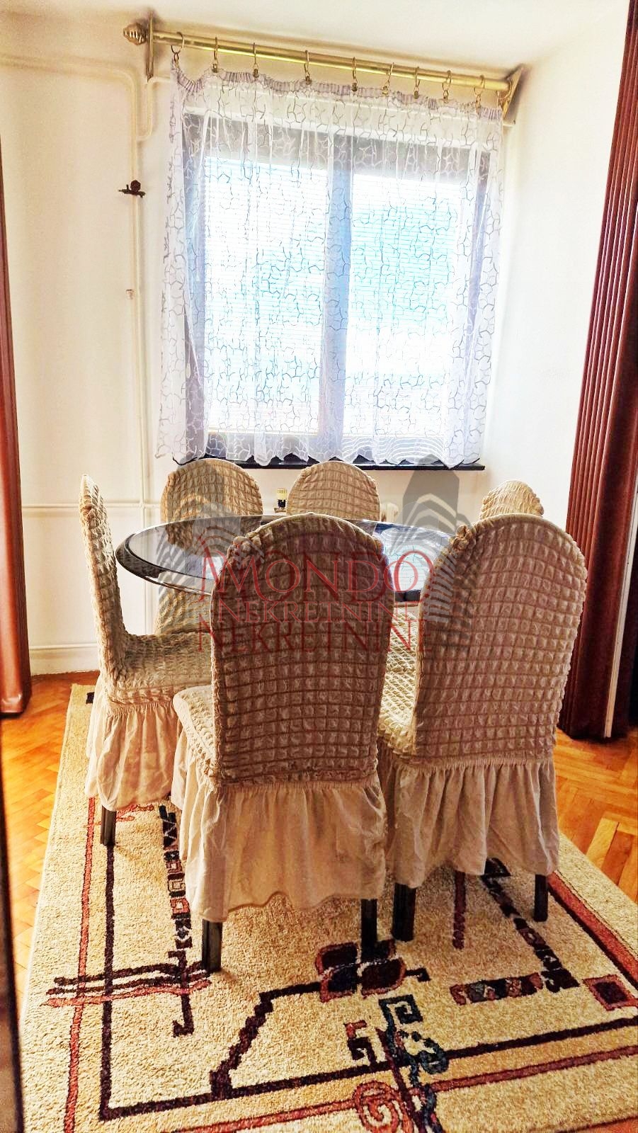 Trosoban stan na Bulevaru Nemanjića