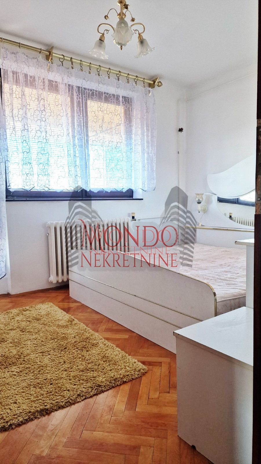 Trosoban stan na Bulevaru Nemanjića