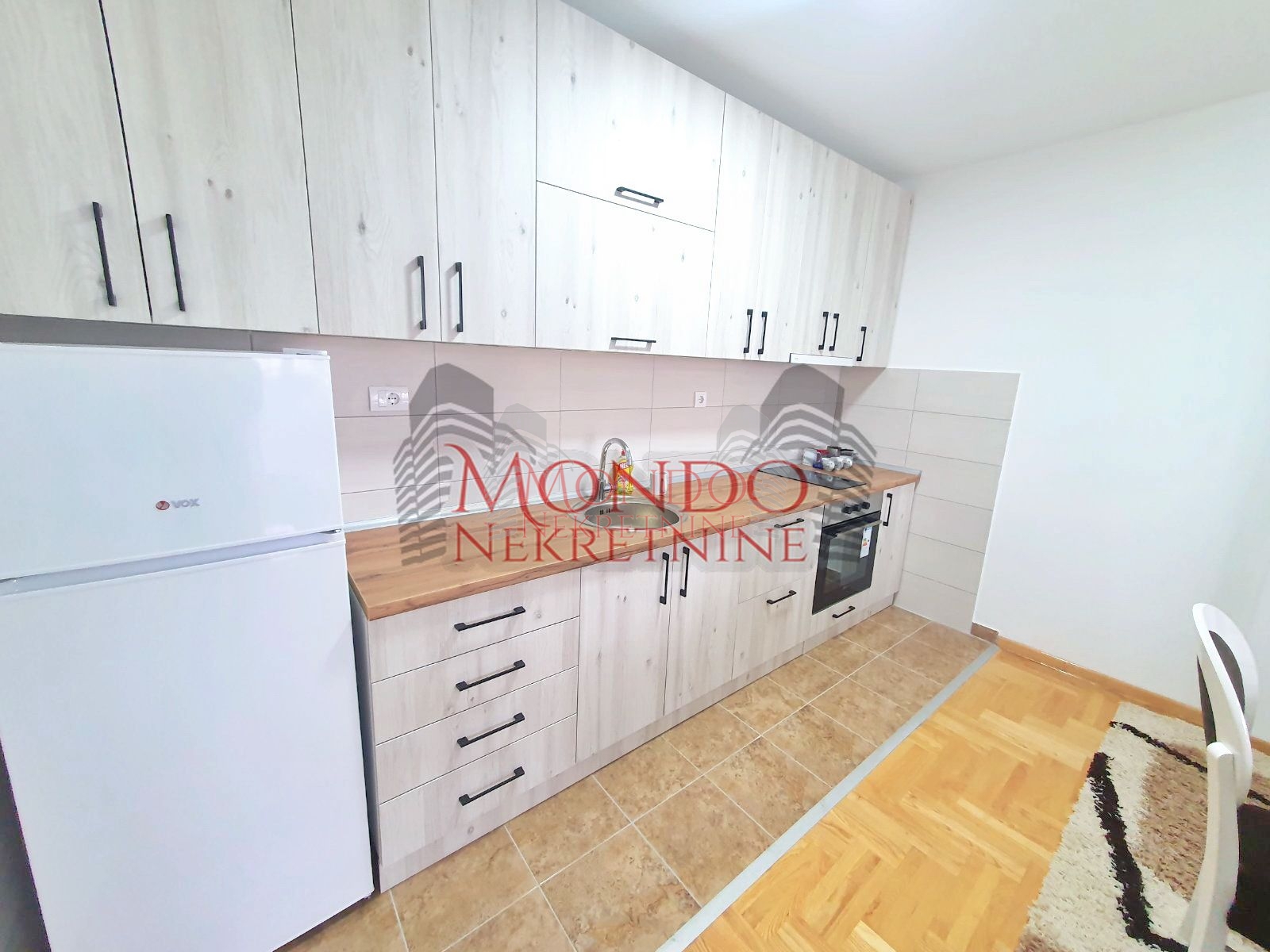 Jednoiposoban stan kod Čaira u  naselju “Vagres City”.