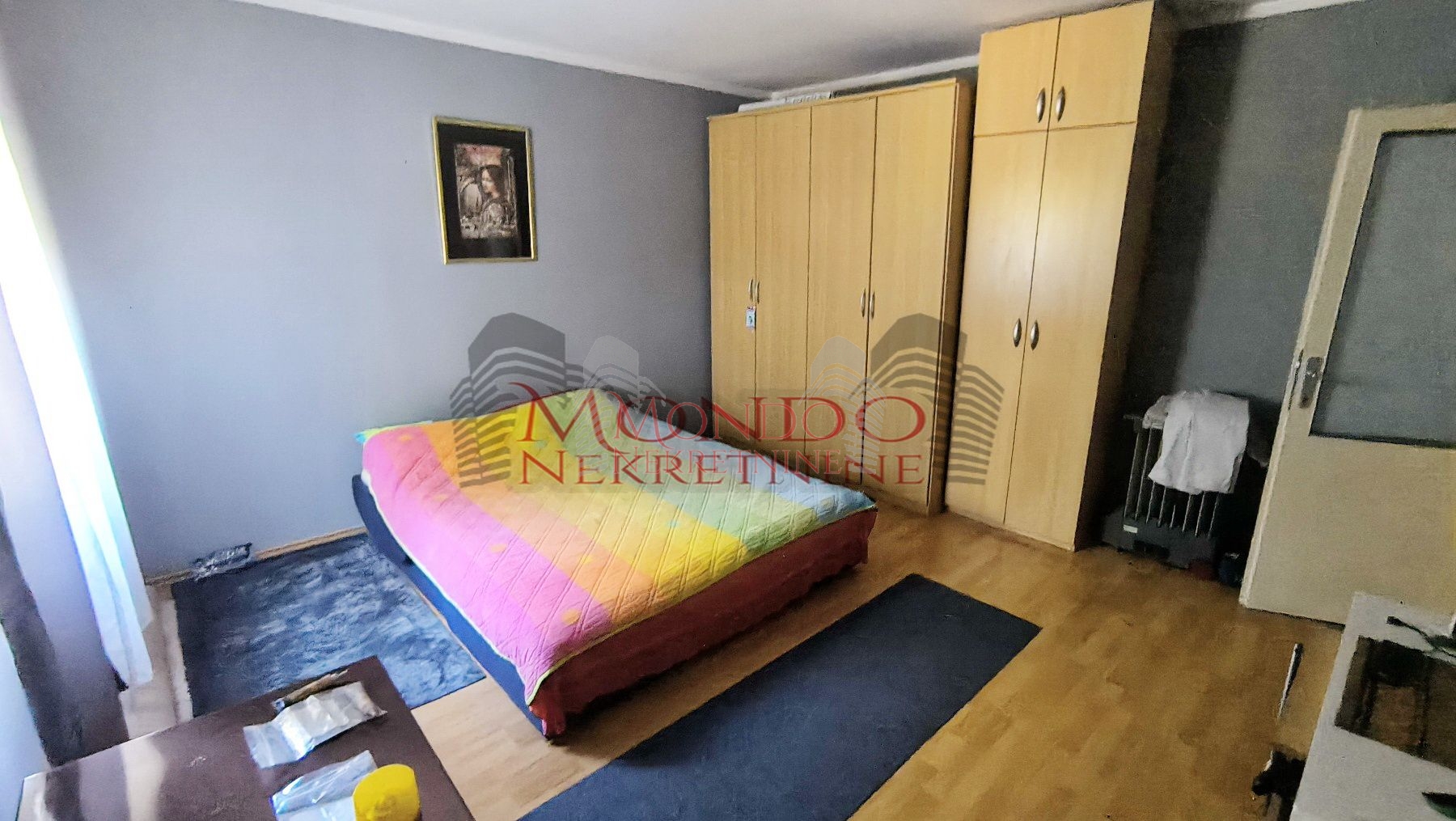 Dvosoban stan kod Medicinskog fakulteta