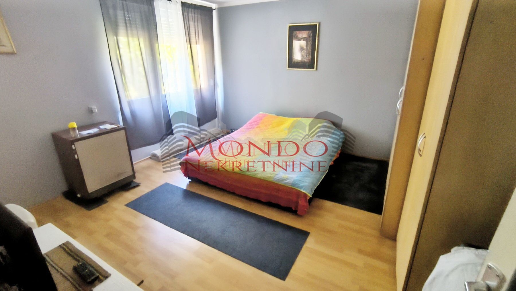 Dvosoban stan kod Medicinskog fakulteta