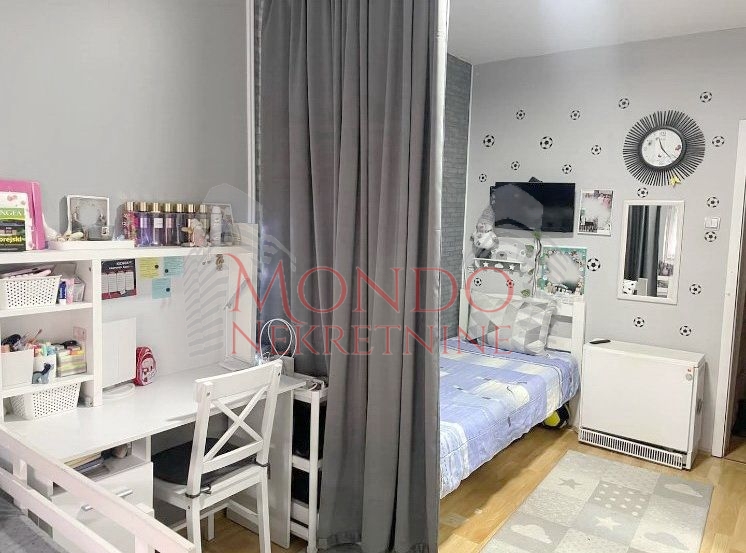 Jednoiposoban stan na Panteleju, novogradnja, Studenicka