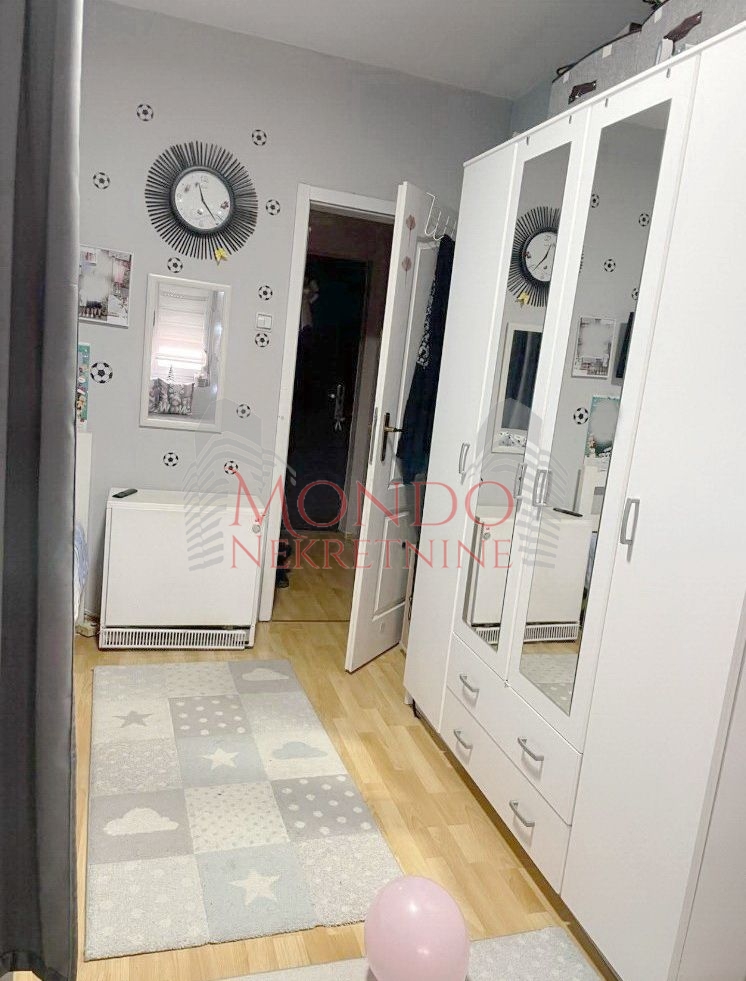 Jednoiposoban stan na Panteleju, novogradnja, Studenicka