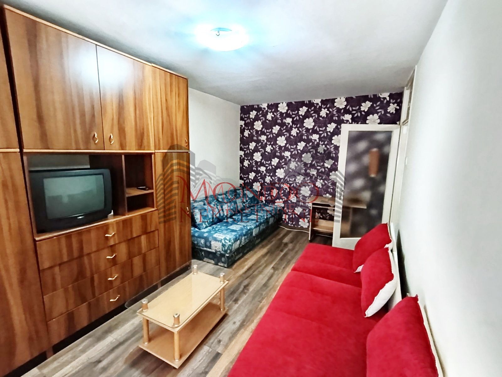 Jednosoban stan kod Pravnog fakulteta