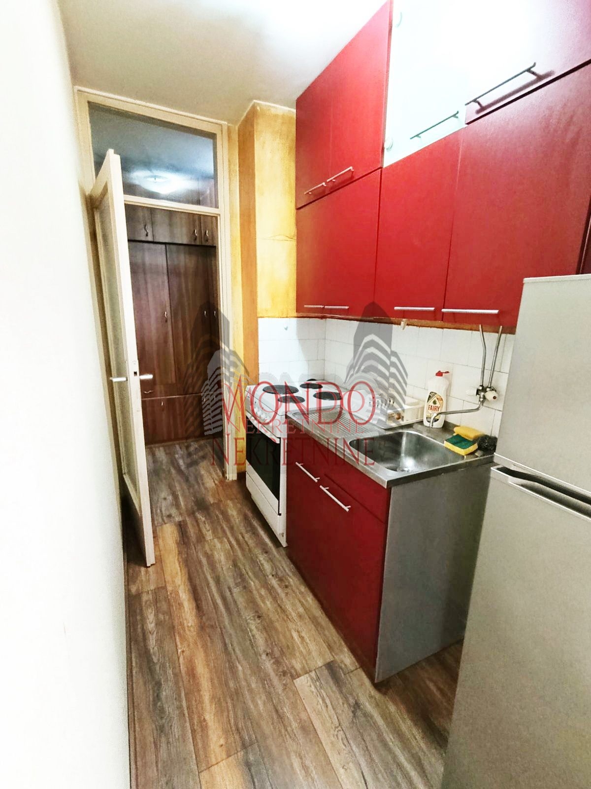 Jednosoban stan kod Pravnog fakulteta