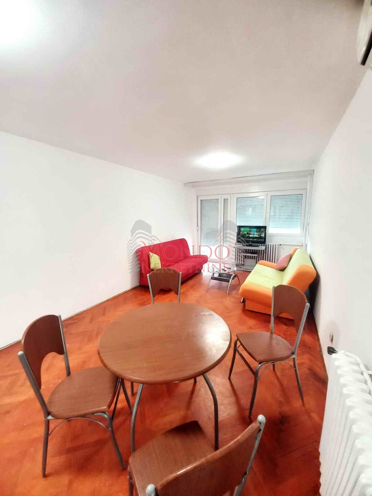 Dvoiposoban stan kod Gradske bolnice, cg, 2 sprat, Niš