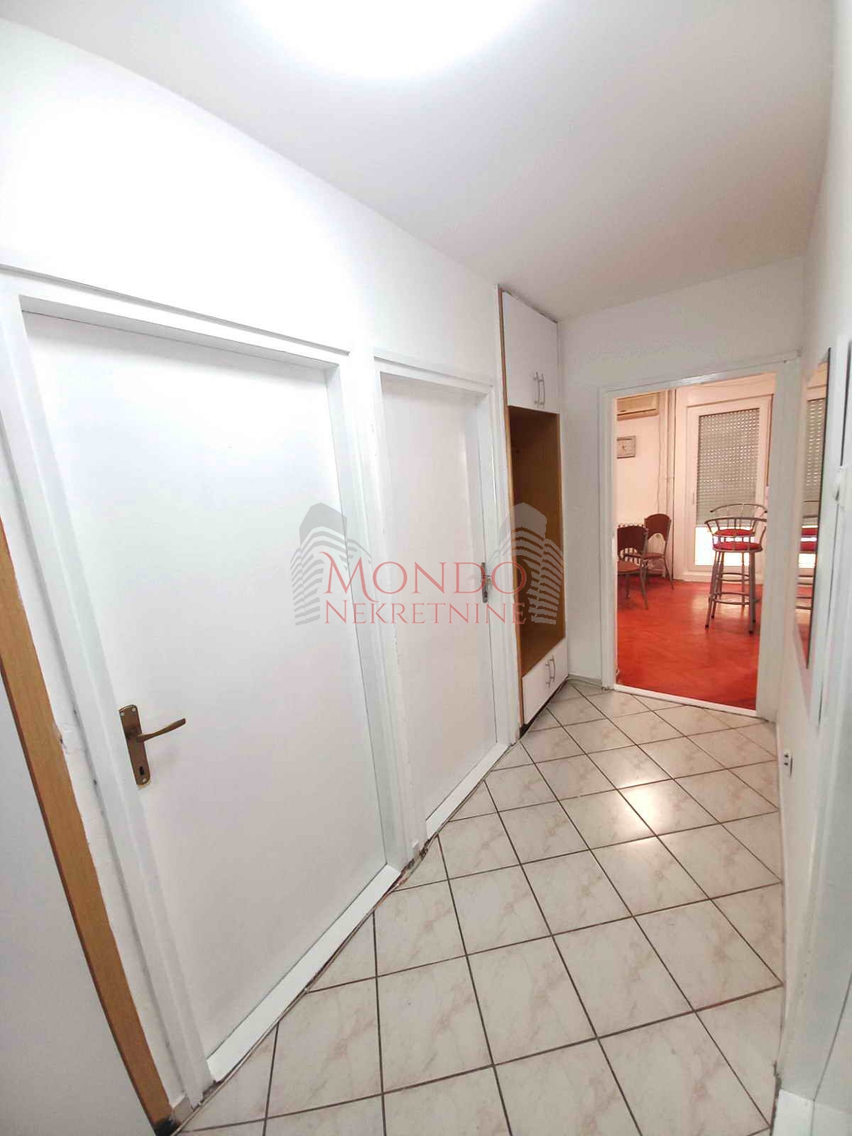 Dvoiposoban stan kod Gradske bolnice, cg, 2 sprat, Niš