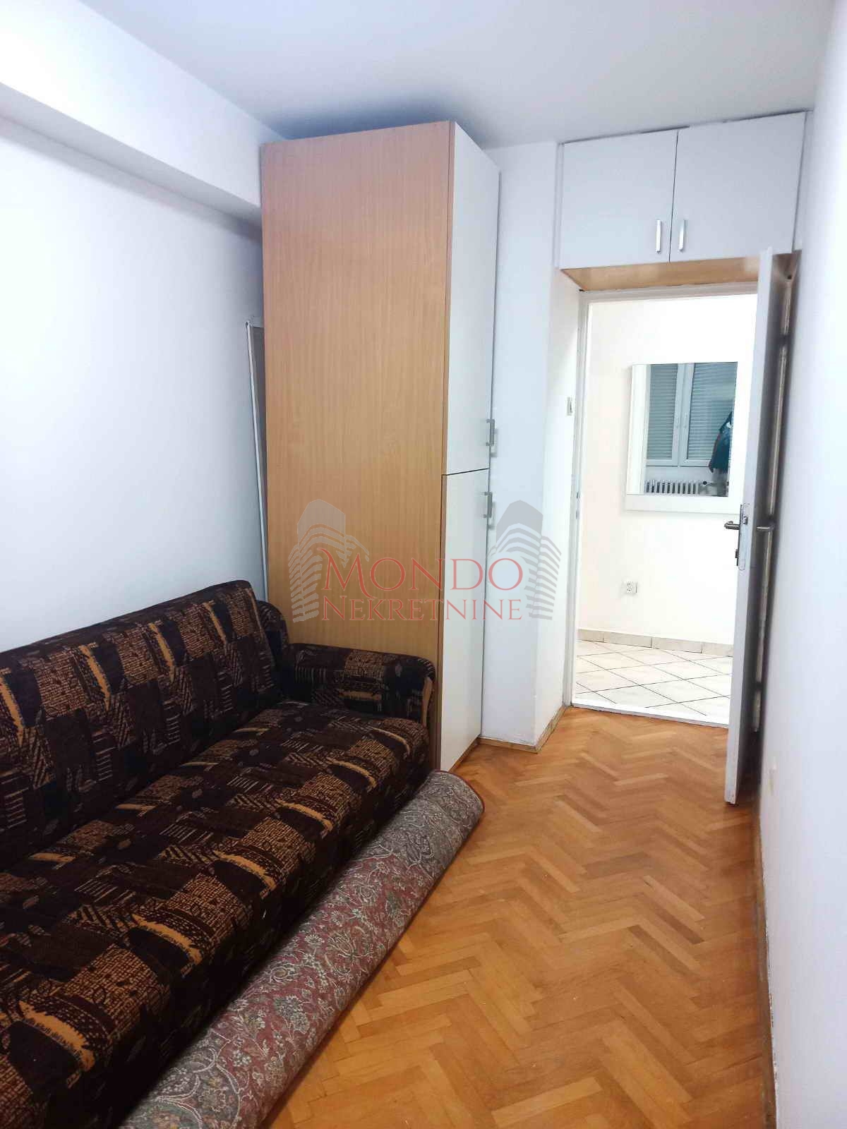 Dvoiposoban stan kod Gradske bolnice, cg, 2 sprat, Niš