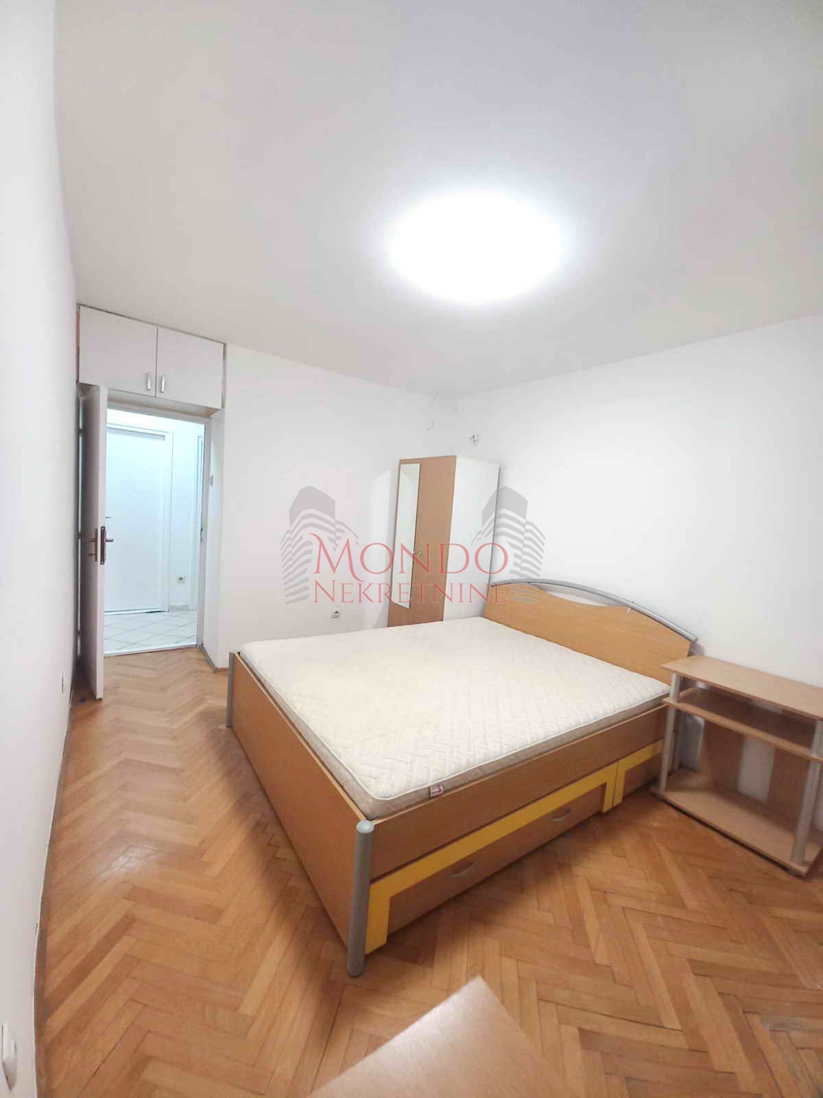 Dvoiposoban stan kod Gradske bolnice, cg, 2 sprat, Niš