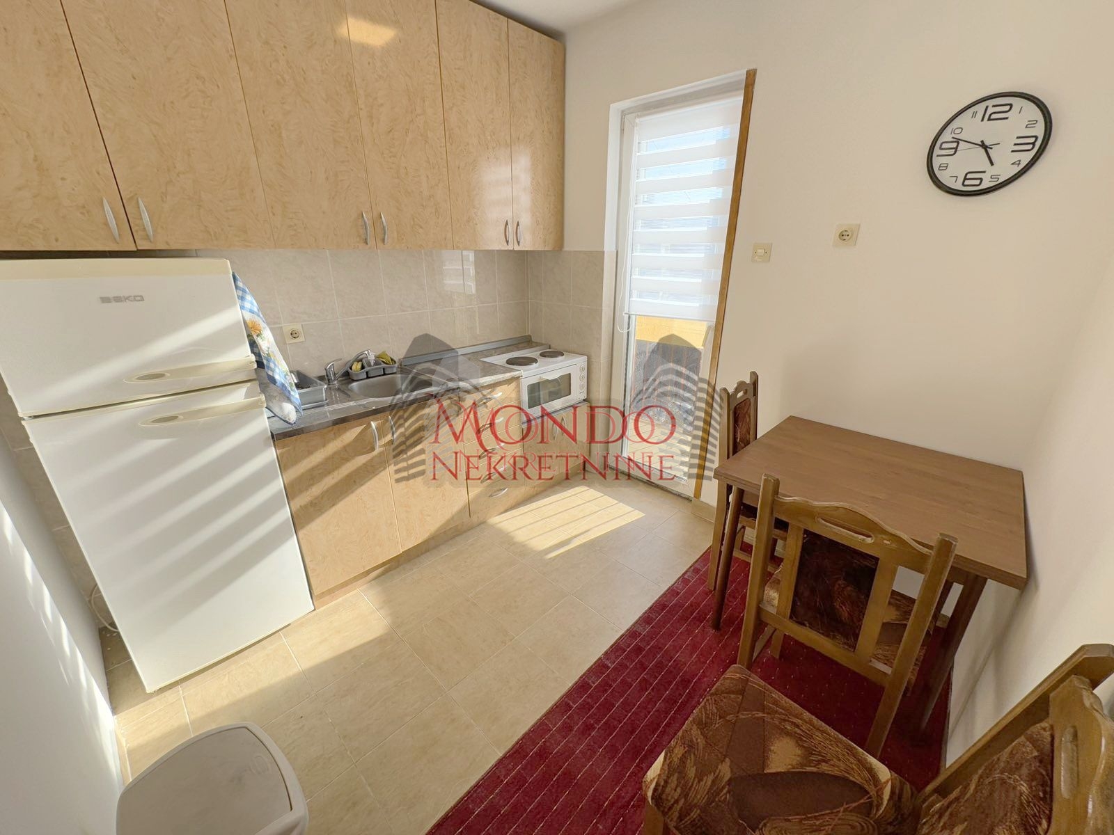 Jednosoban stan centru grada na Margeru preko puta Saborne crkve