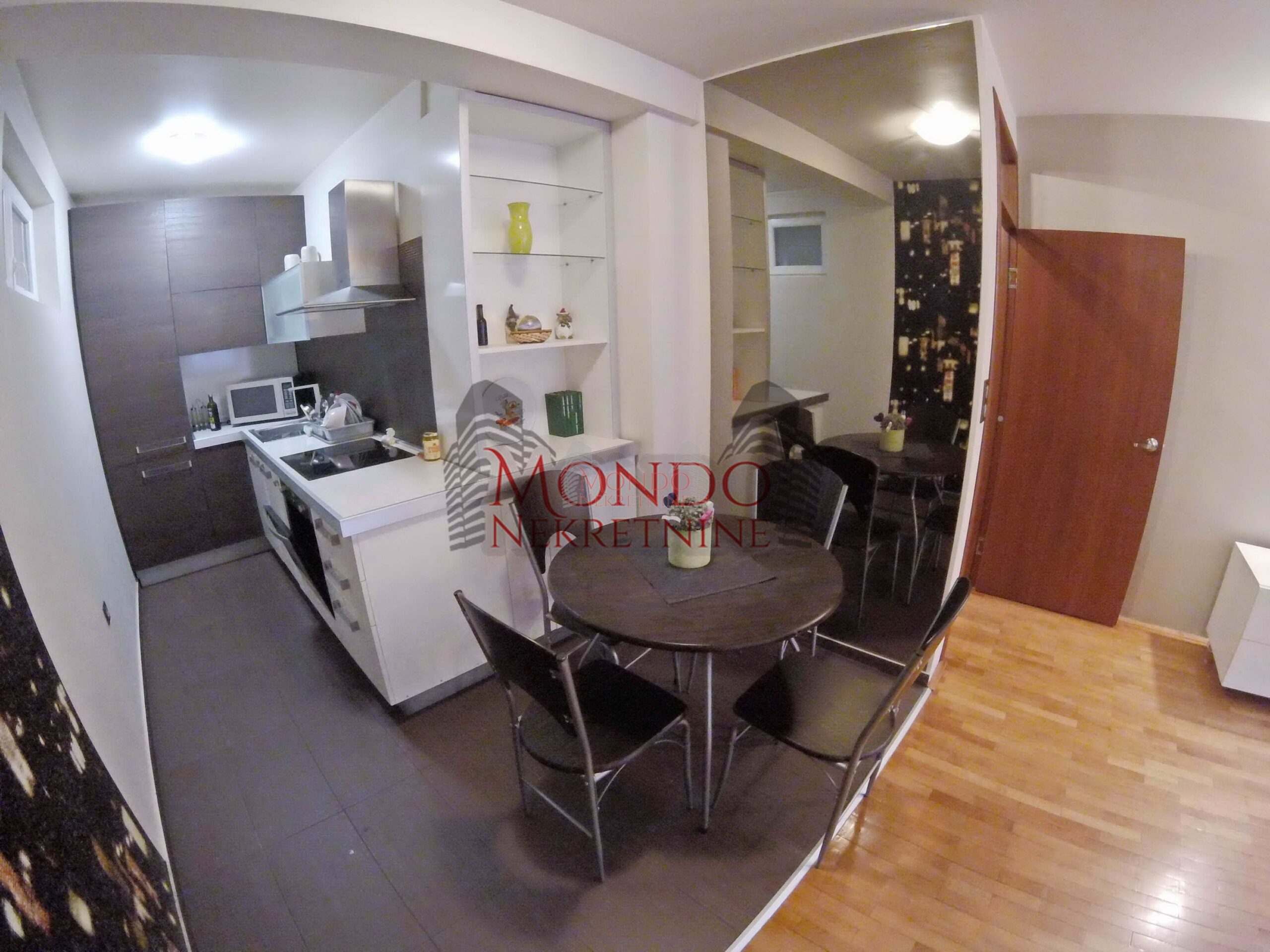 Jednoiposoban stan u novoj zgradi kod Caira